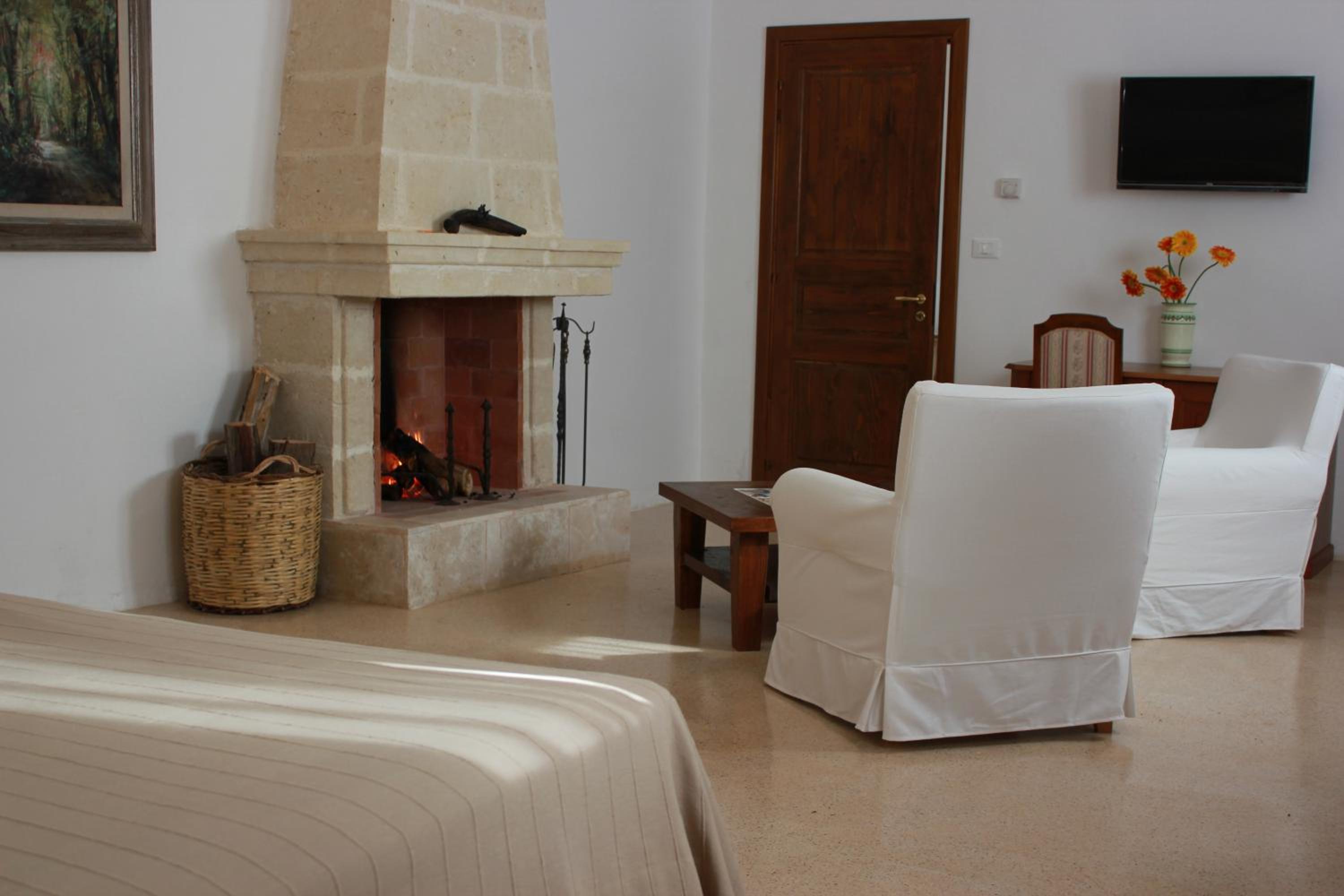 Double Room - Photo 4