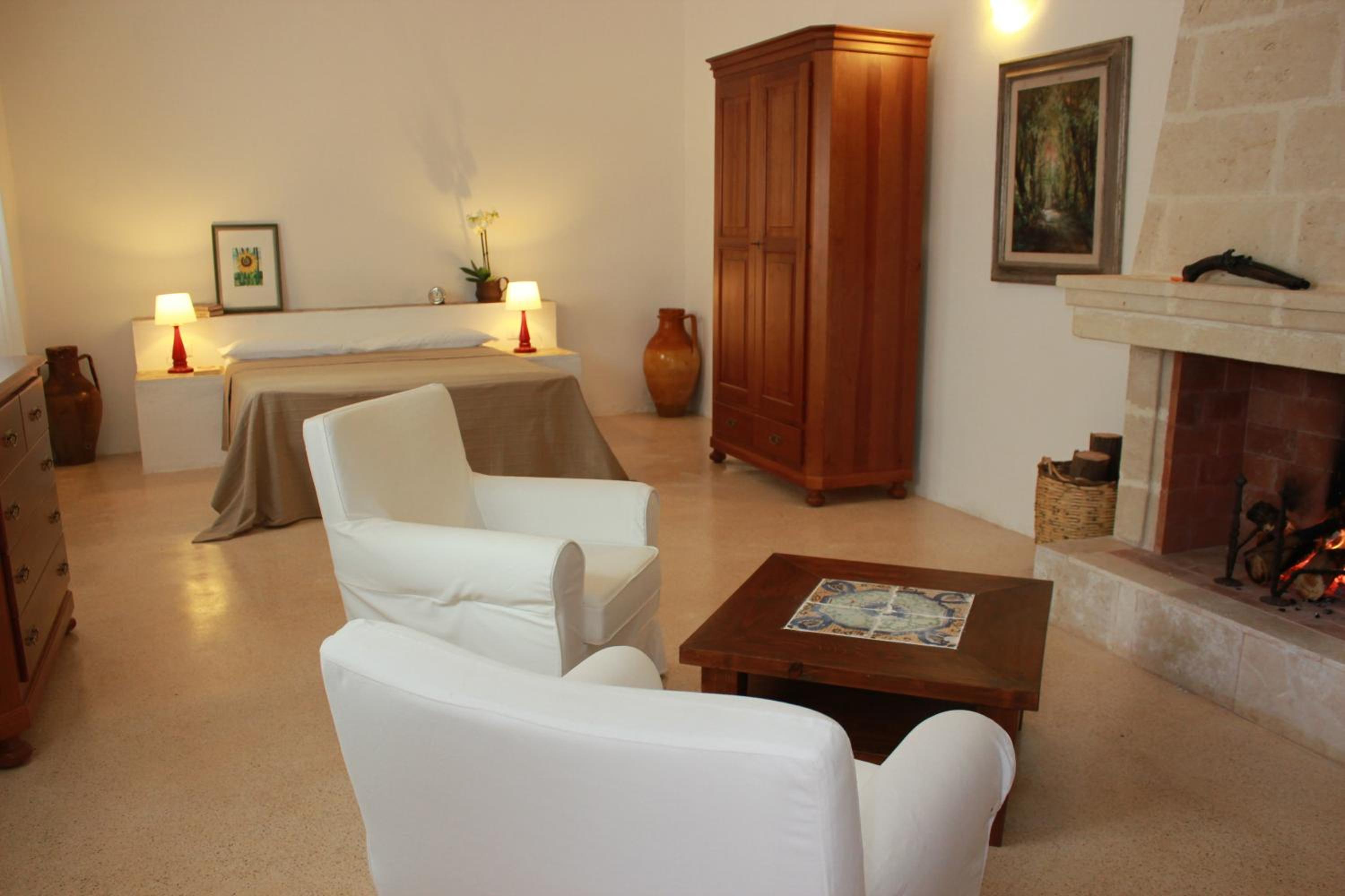 Double Room - Photo 3