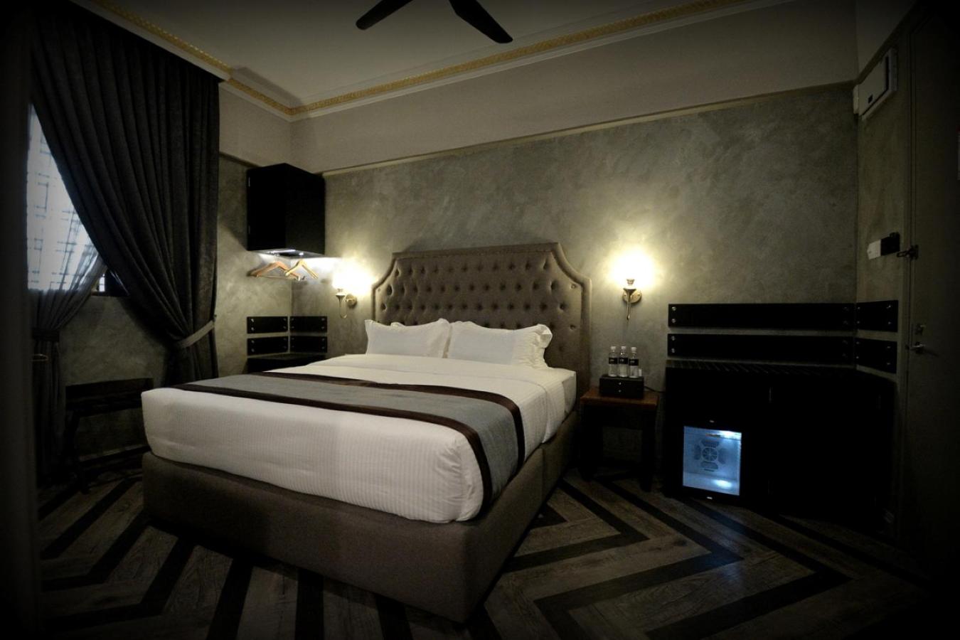 2 Bedroom Family Premier - Photo 6