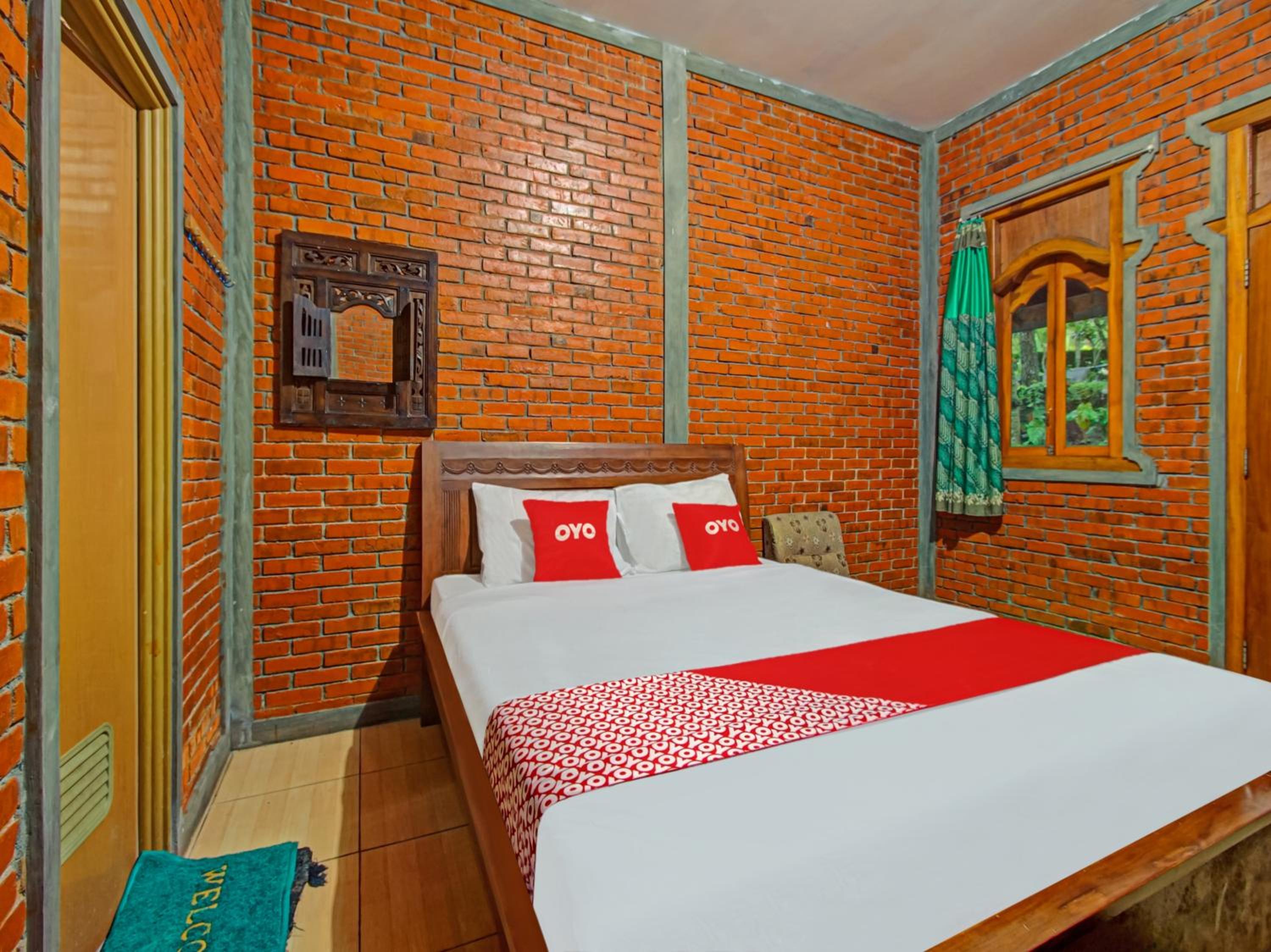 Deluxe Suite - Photo 8