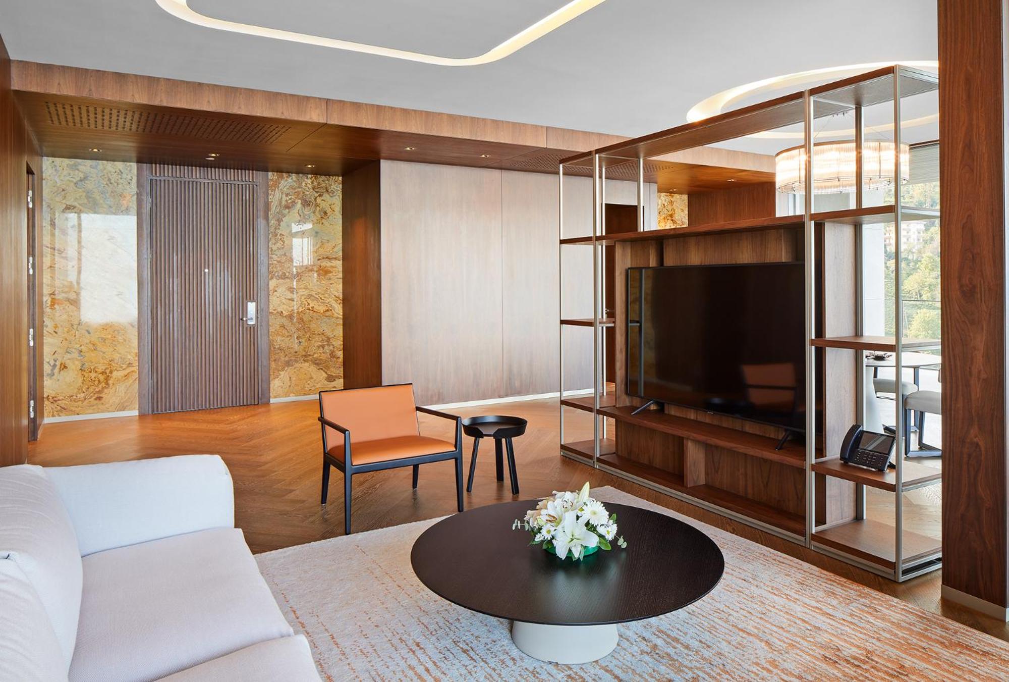 King Suite - Photo 9