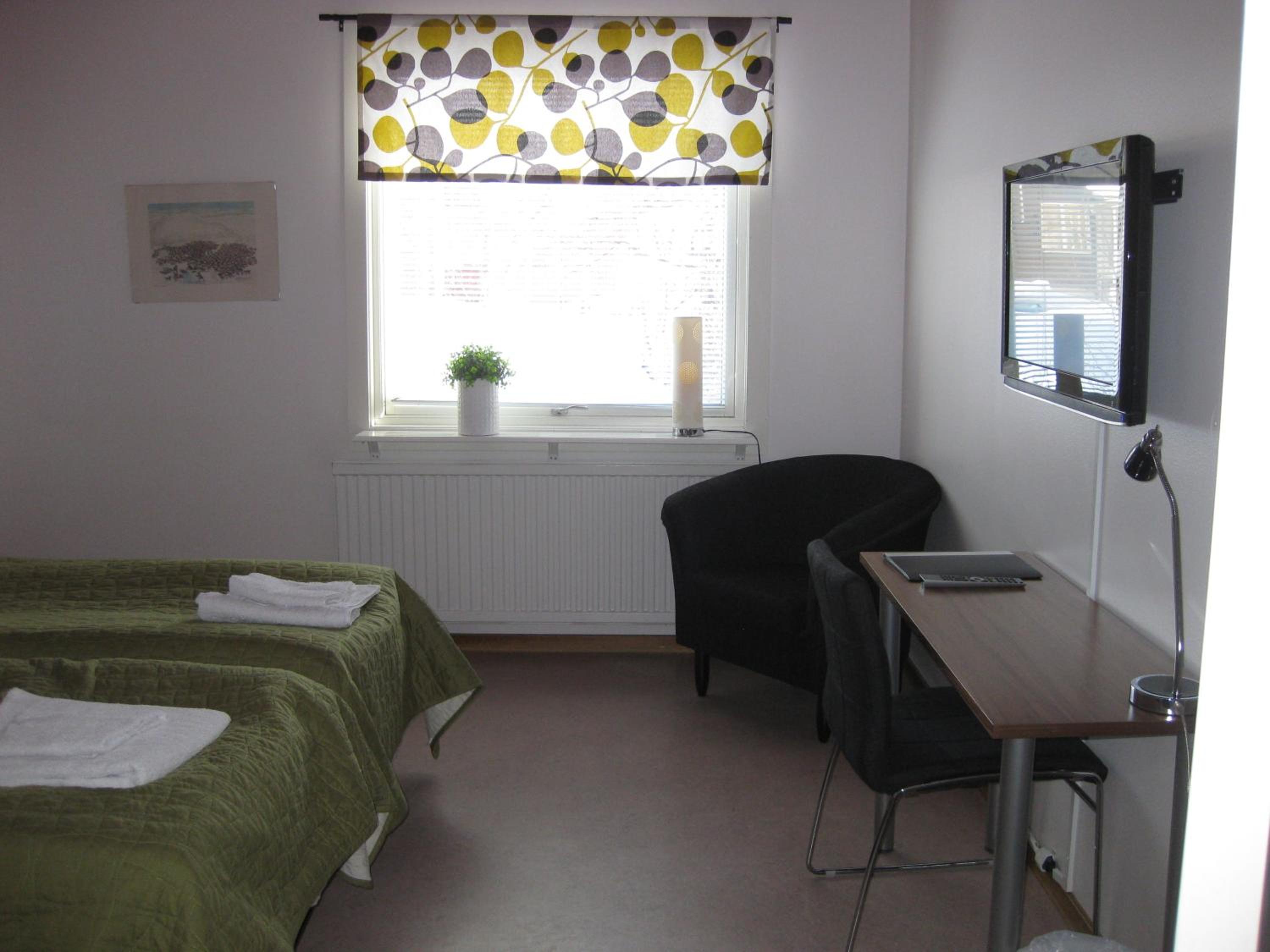 Twin Room - Photo 2
