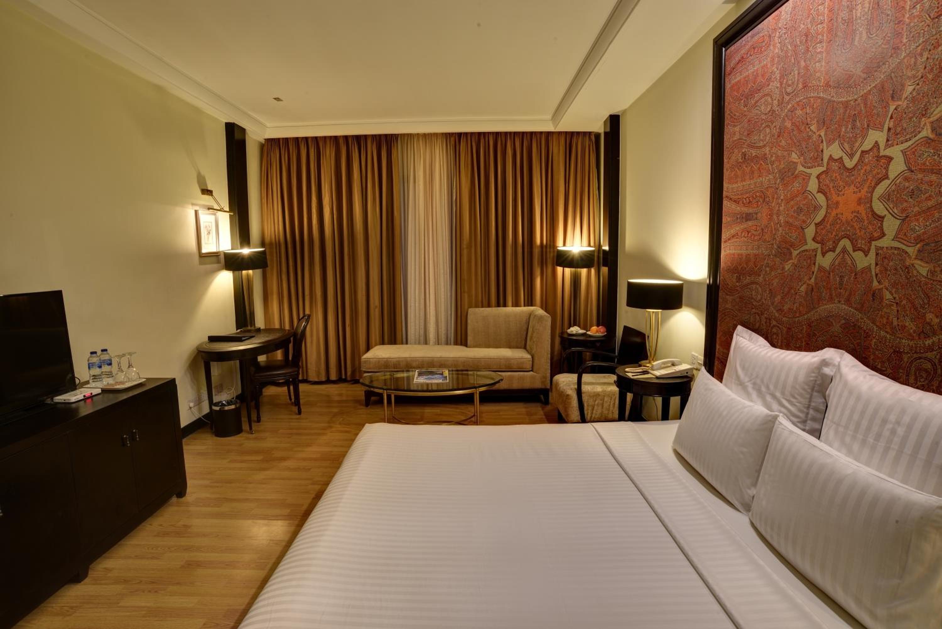 Standard King Room