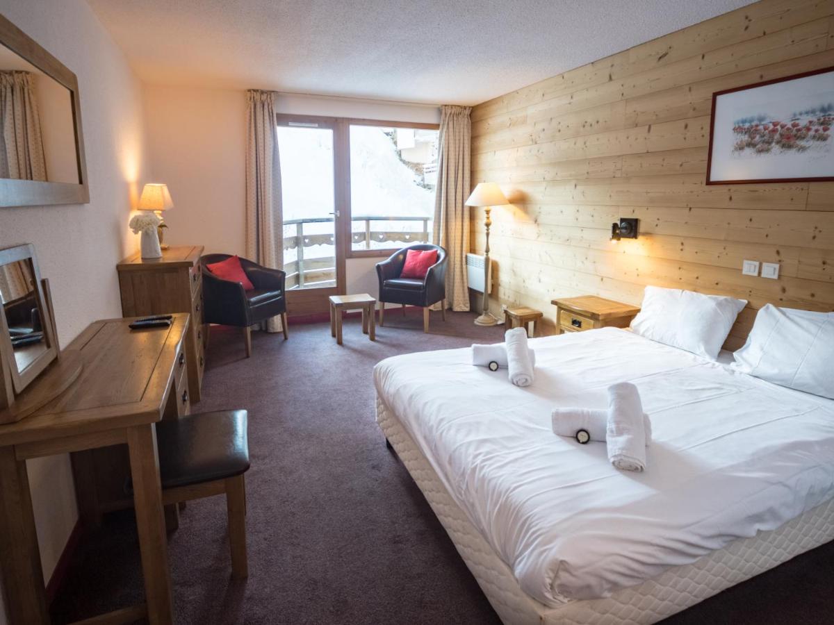 Double Room with Balcony - Photo 1