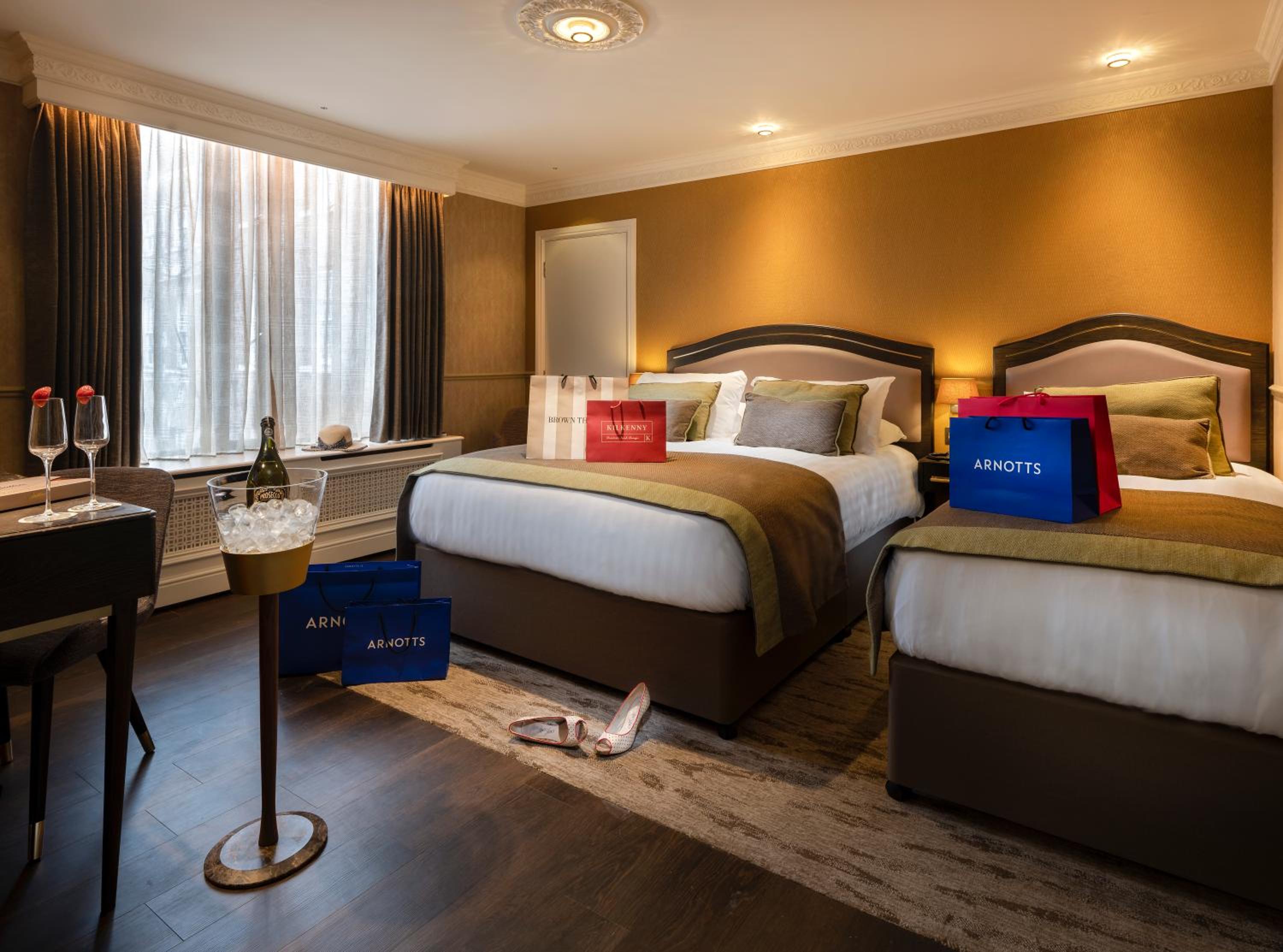 Twin Room - Photo 3