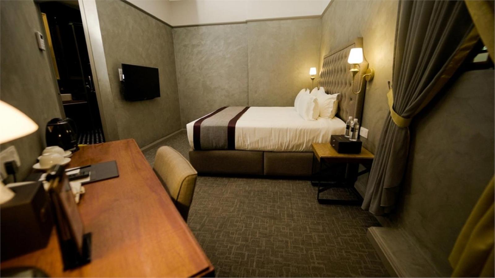 Deluxe King Executive