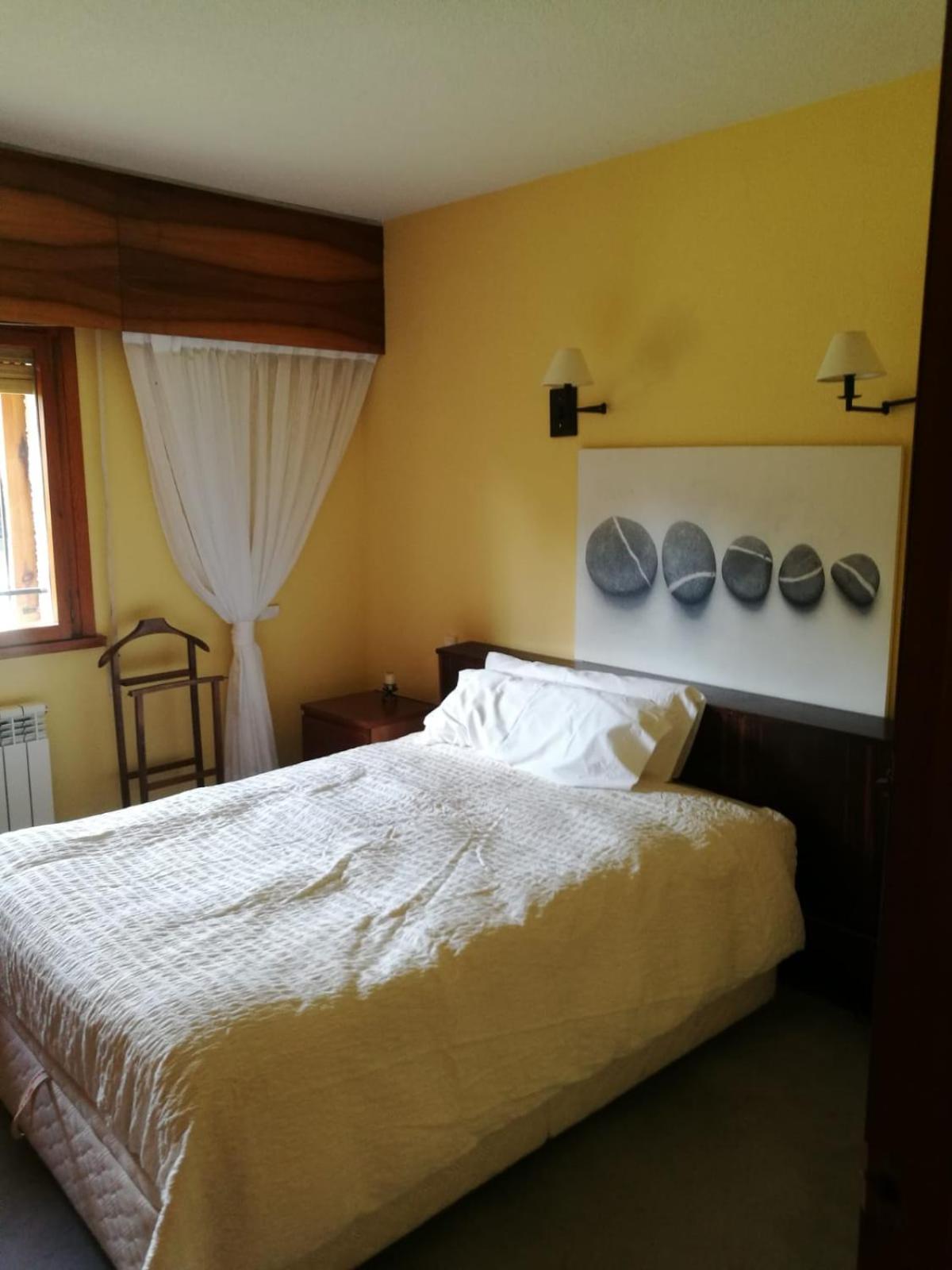 Casa de cuatro habitaciones