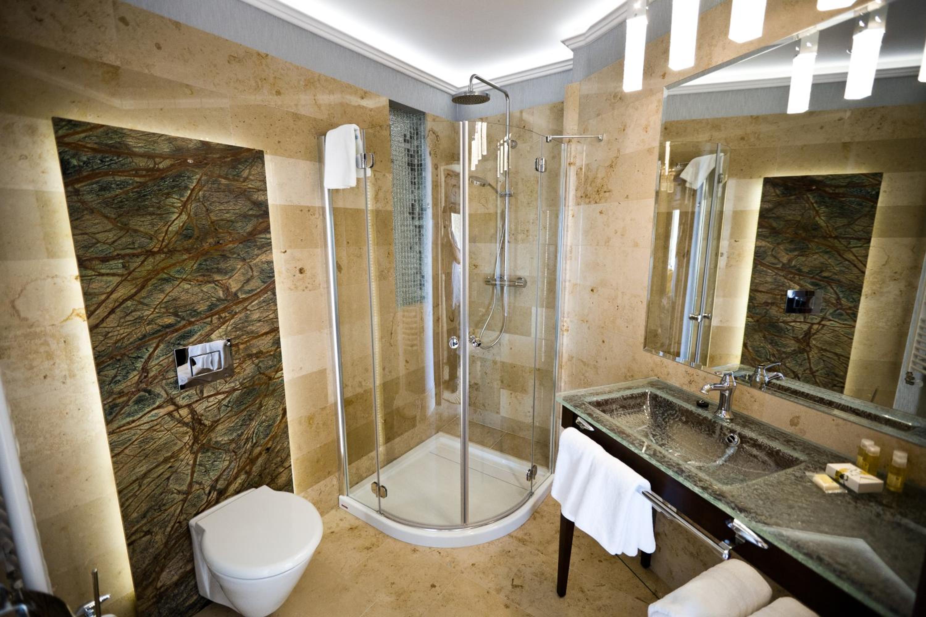 Junior Suite - Photo 12