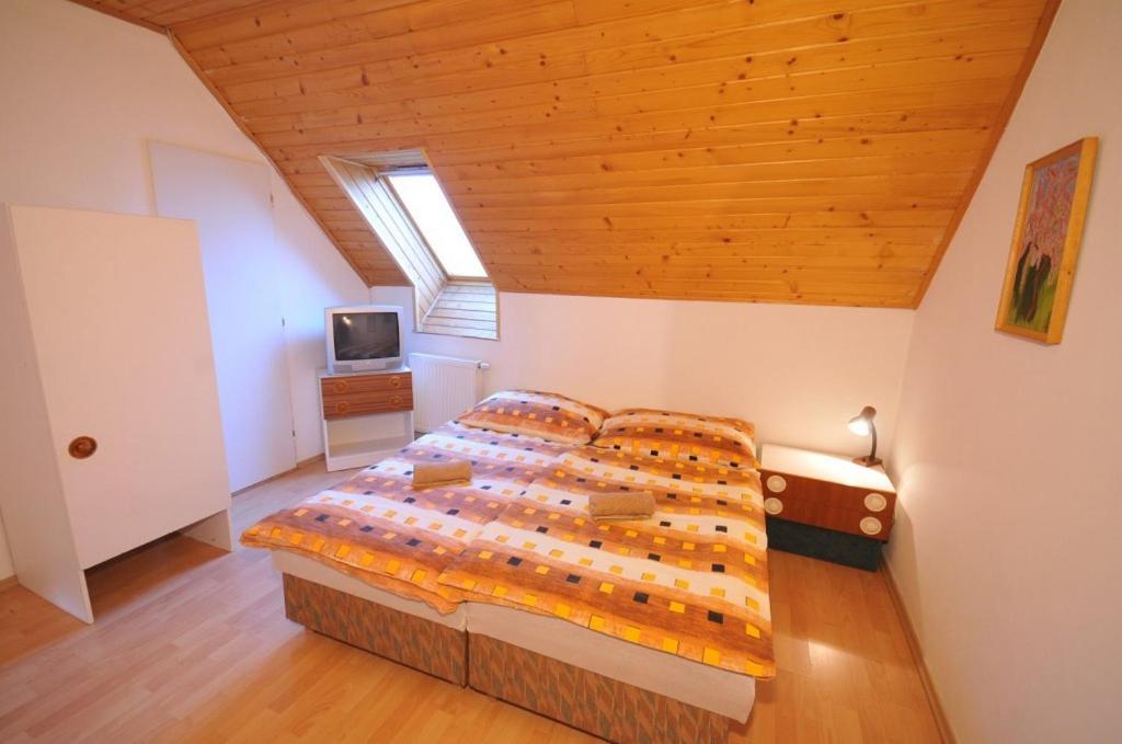 Double Room - Photo 3