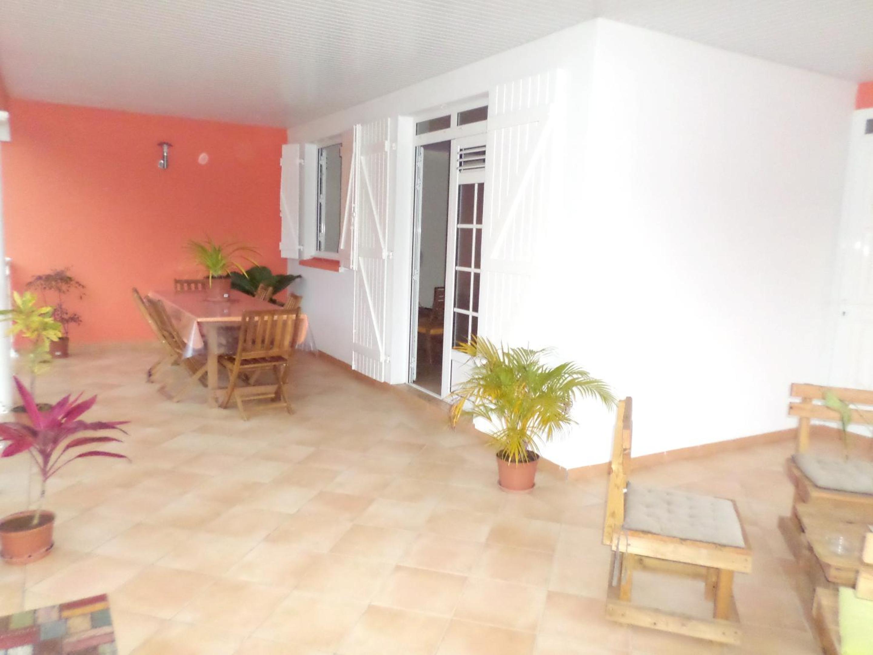 Three-Bedroom Vacation Home  photo 1