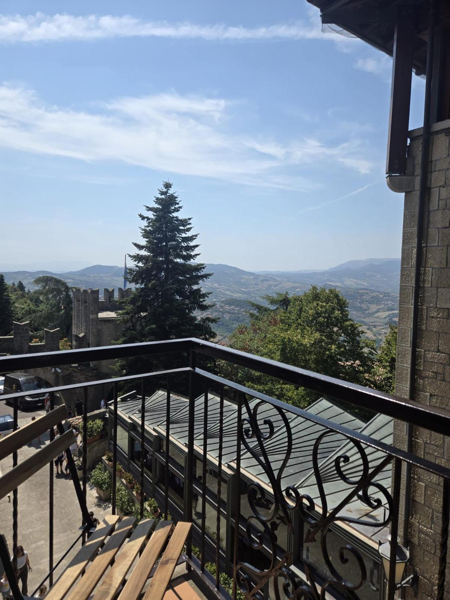 Three-Bedroom Premium Apartment with 2 Balconies - Annex Building