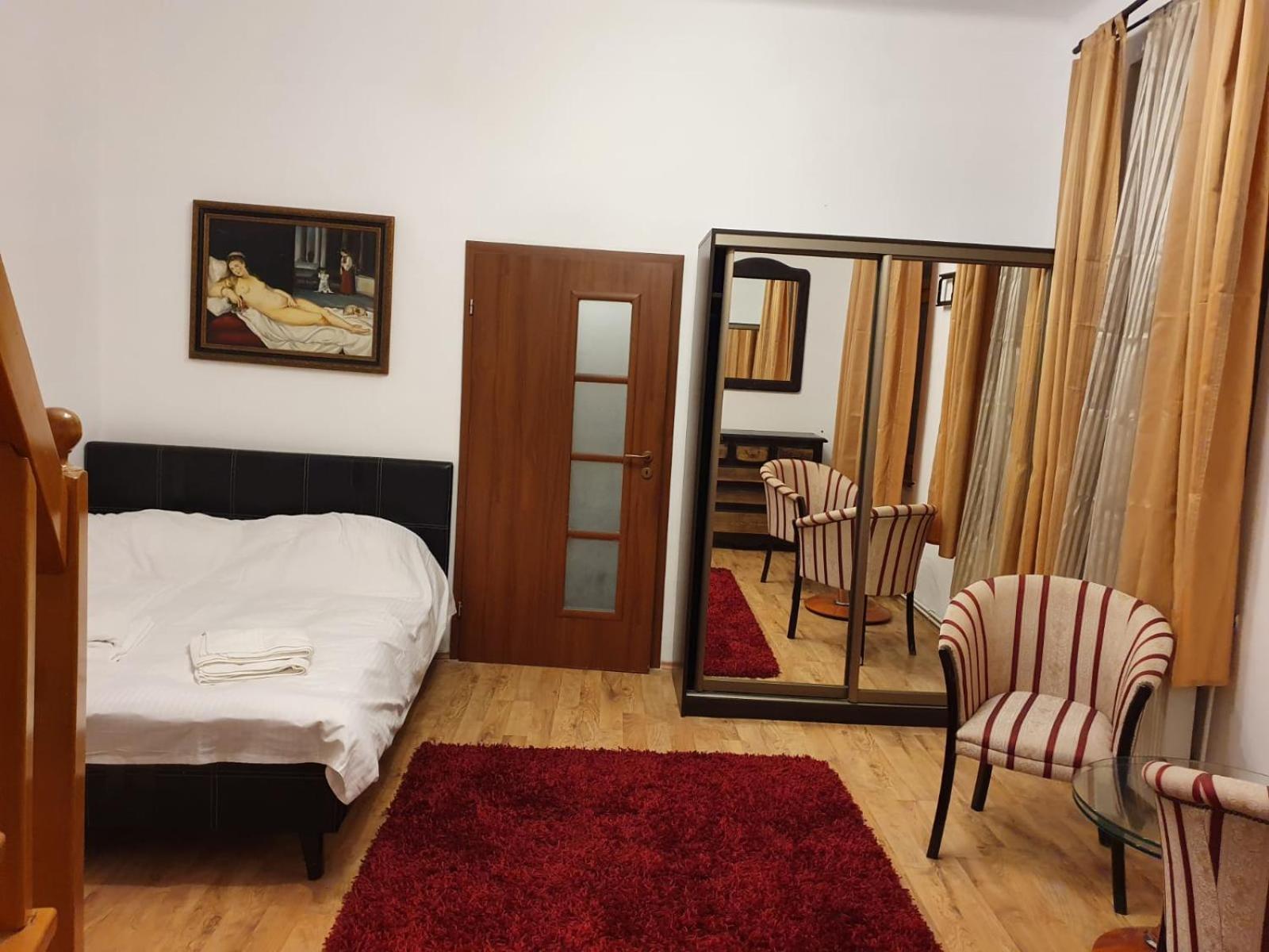 Three-Bedroom Apartment - Photo 18