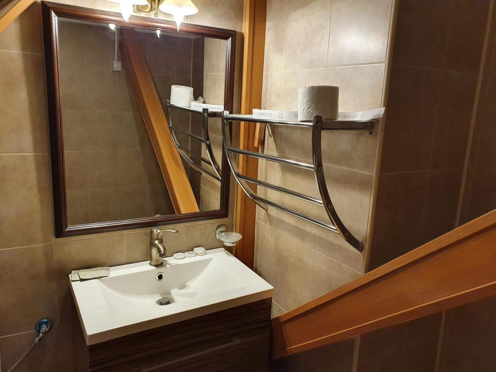Three-Bedroom Apartment - Photo 15