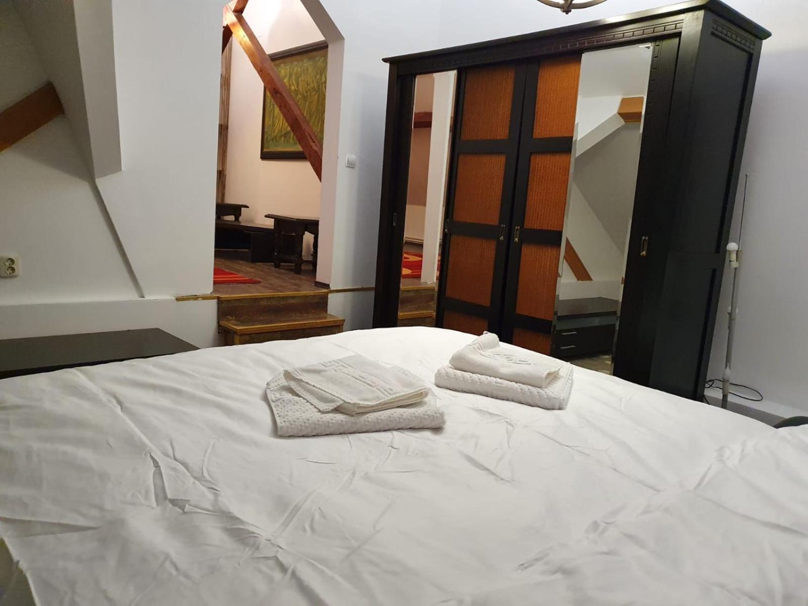 Three-Bedroom Apartment - Photo 14