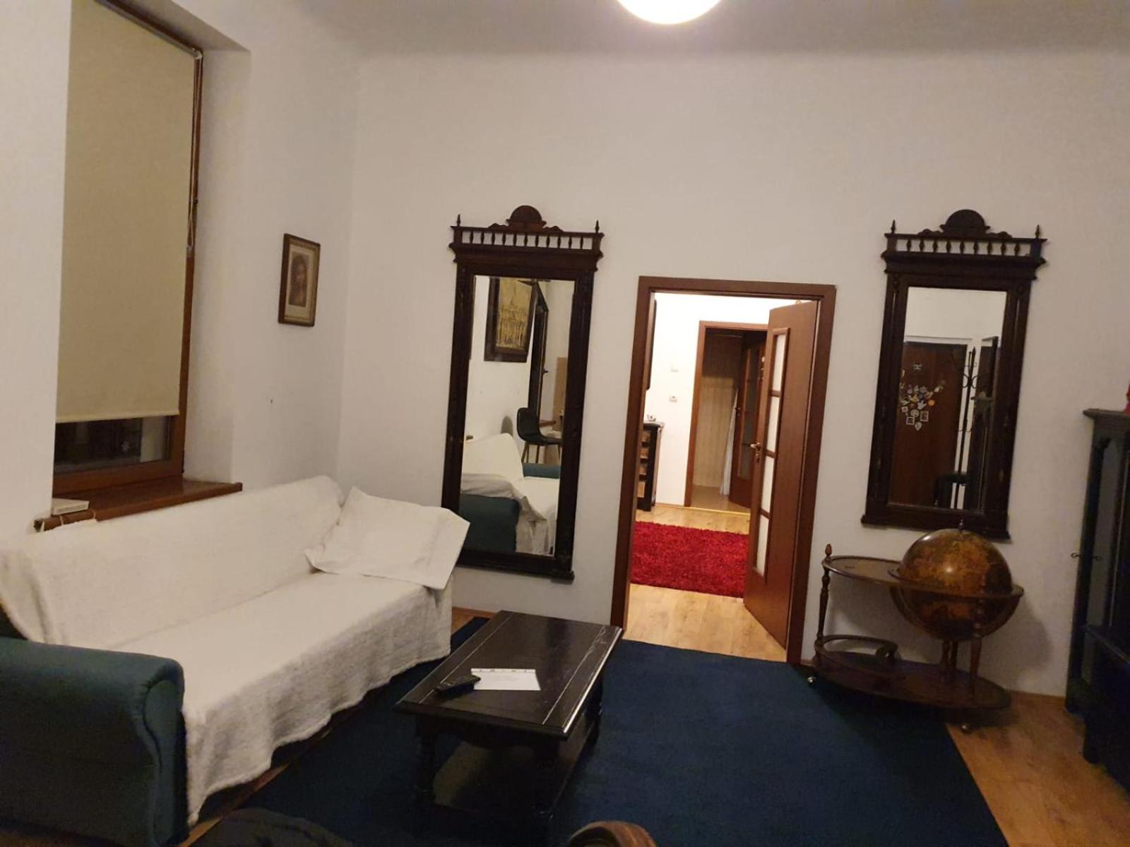 Three-Bedroom Apartment - Photo 10