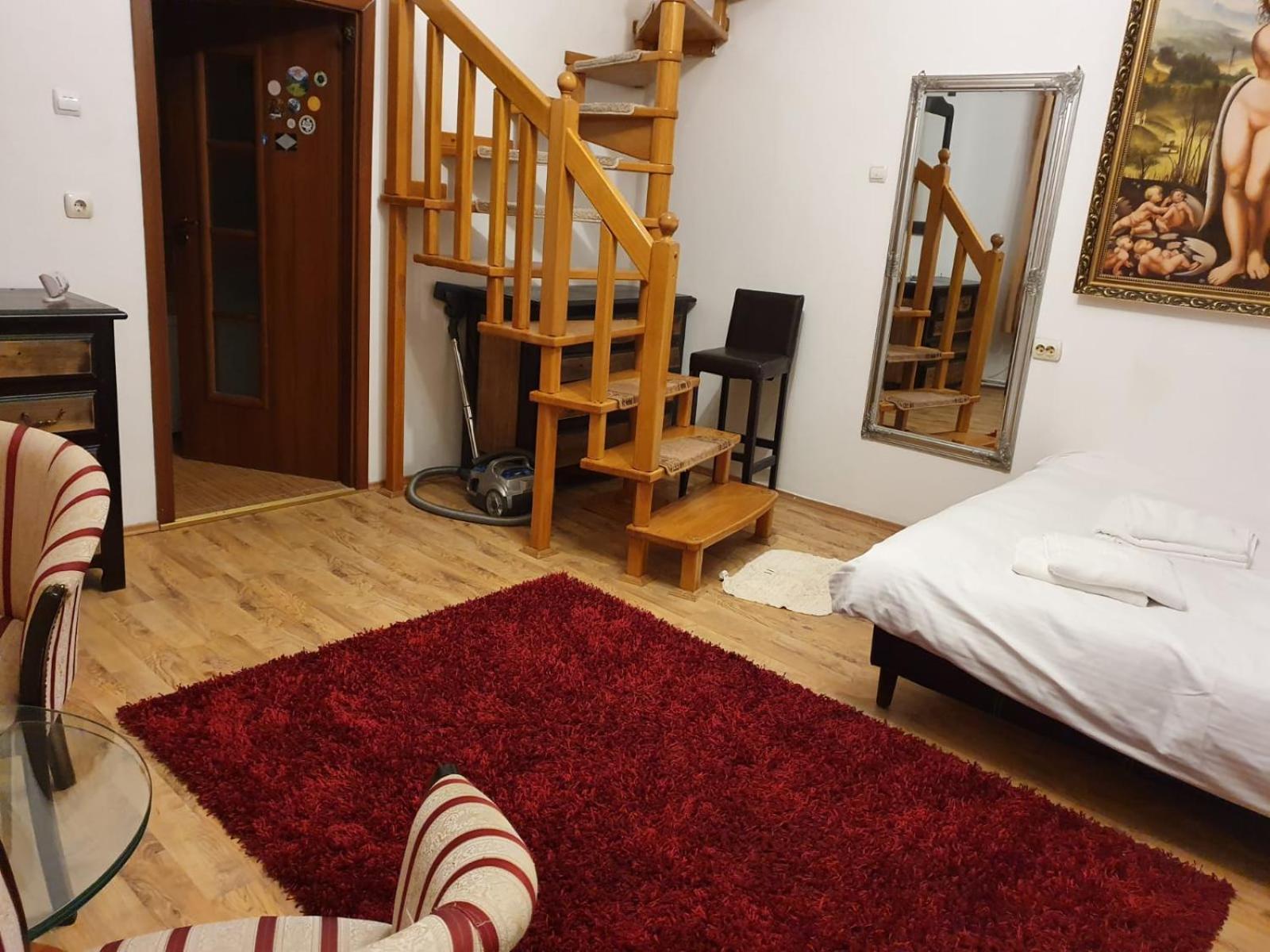 Three-Bedroom Apartment - Photo 6