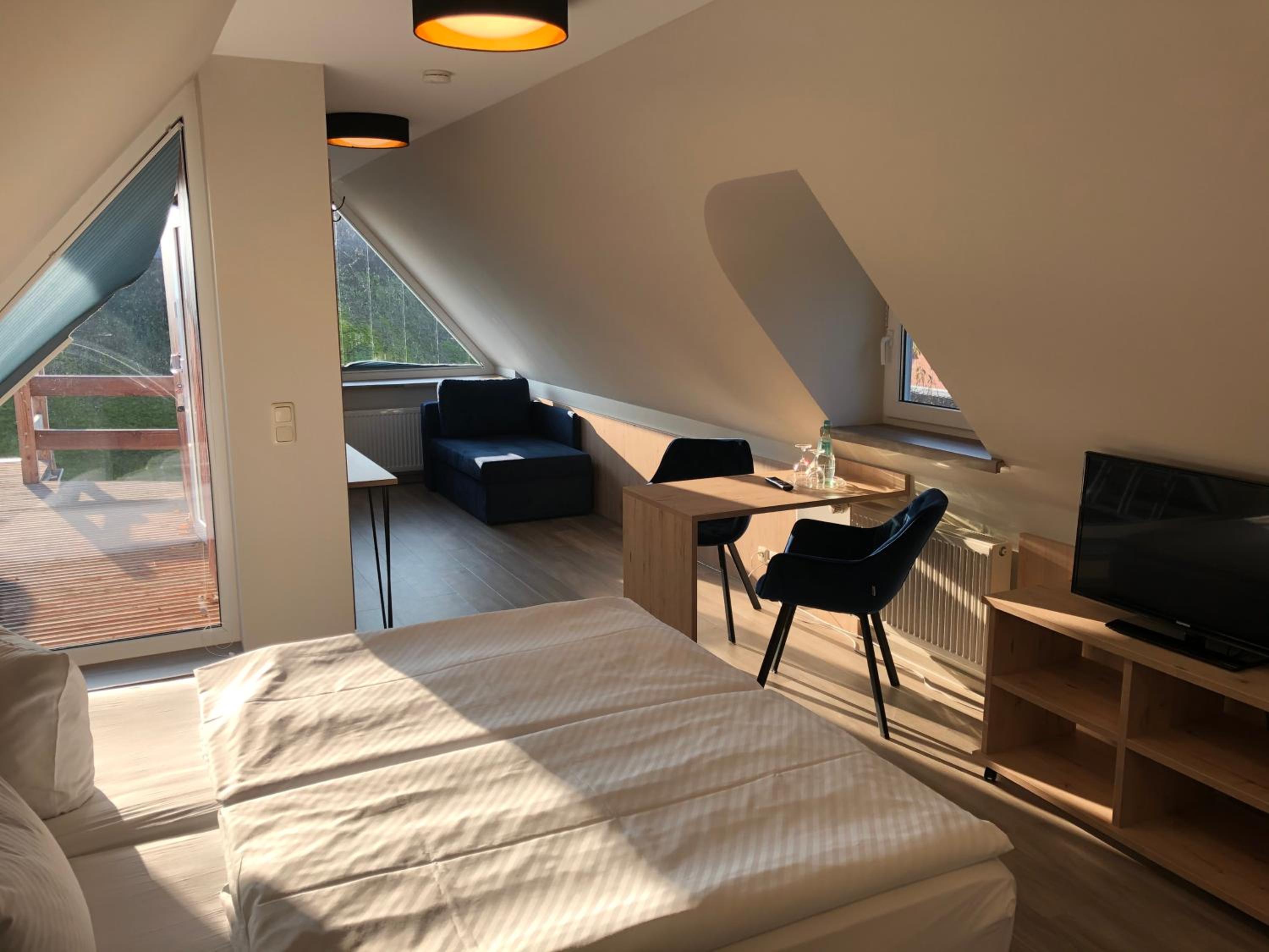 Standard Double Room - Photo 5