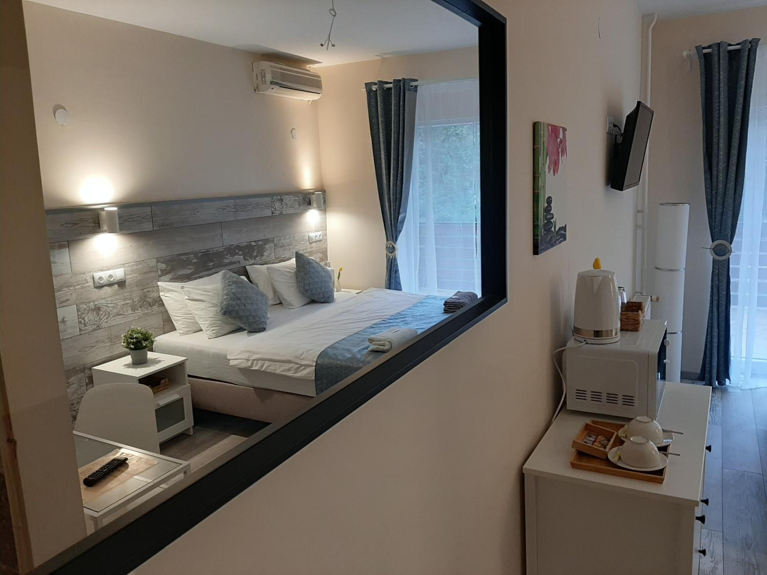 Superior Double or Twin Room with Terrace