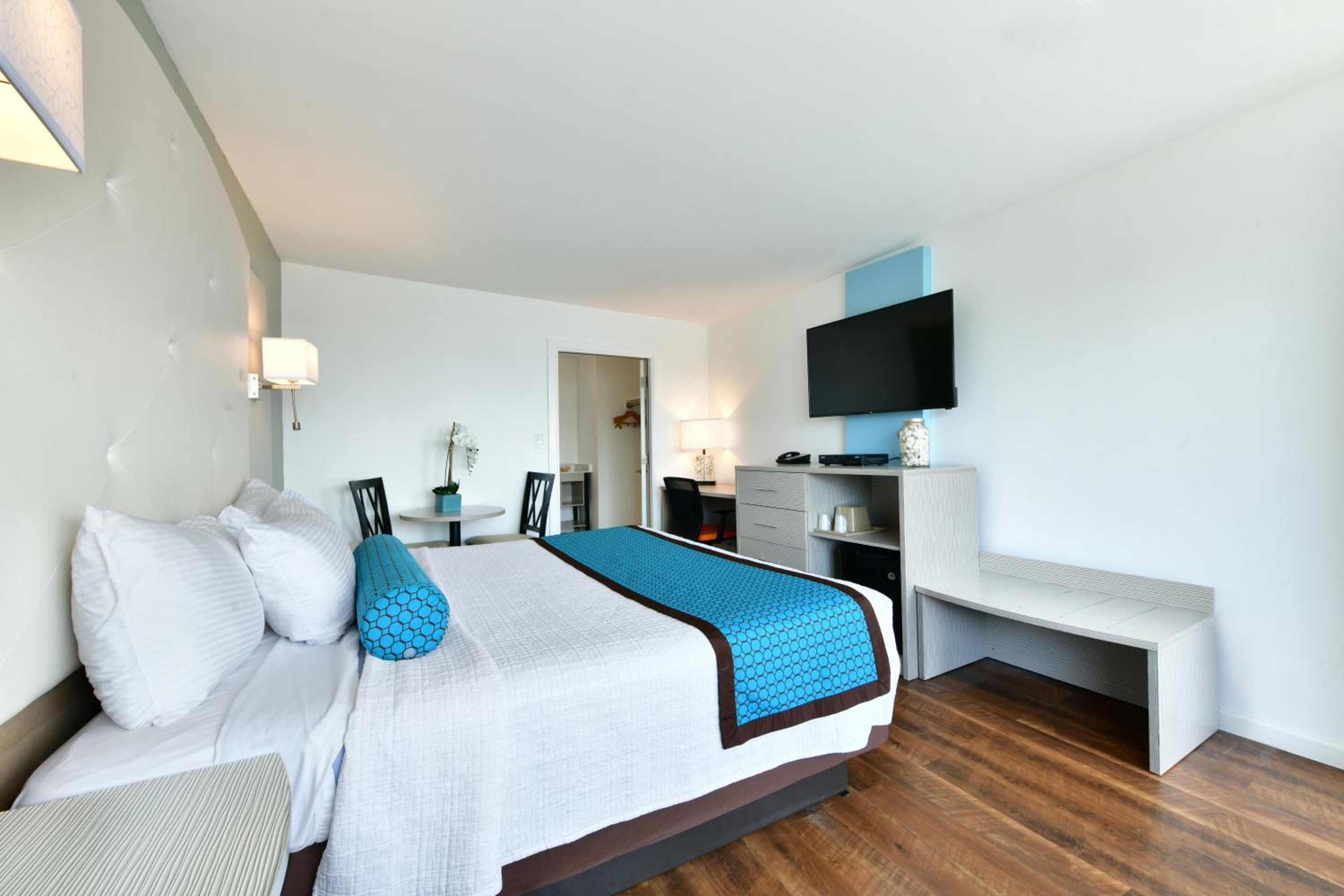 Superior King Room - Photo 5