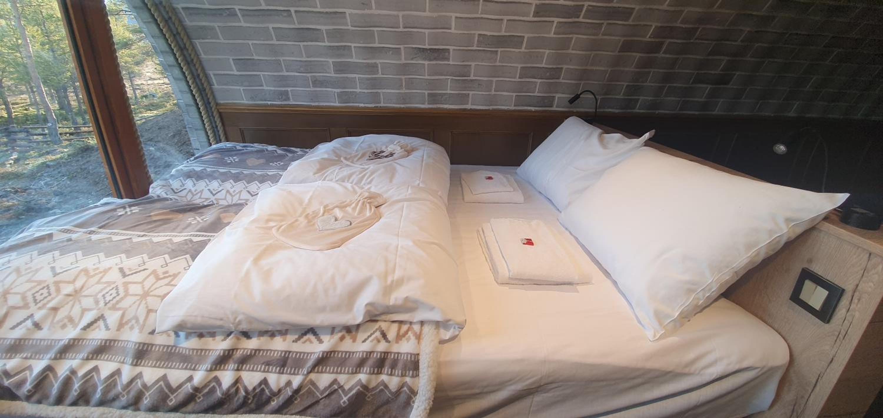 Double Room with Mountain View - Photo 30