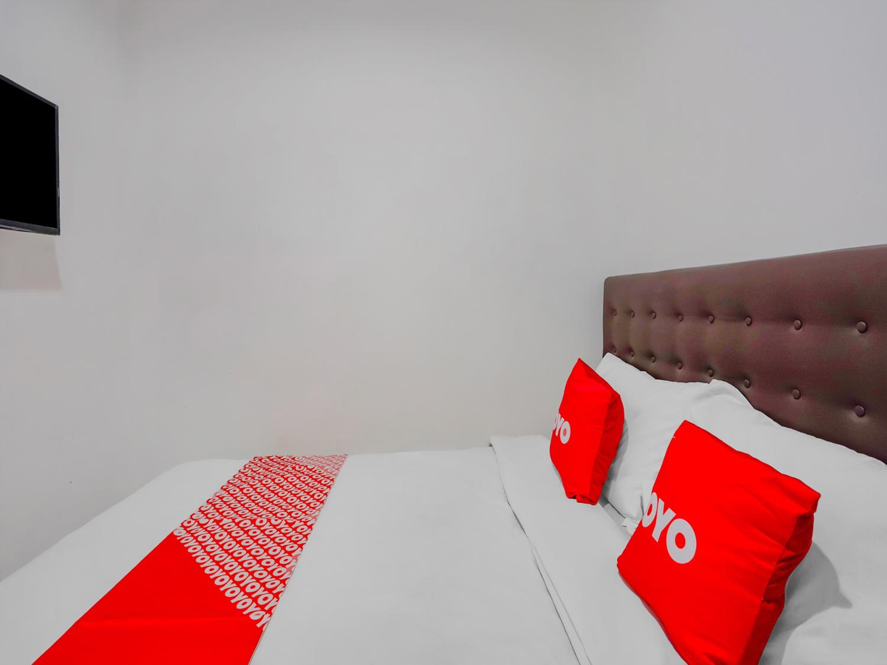 Double Room - Photo 3