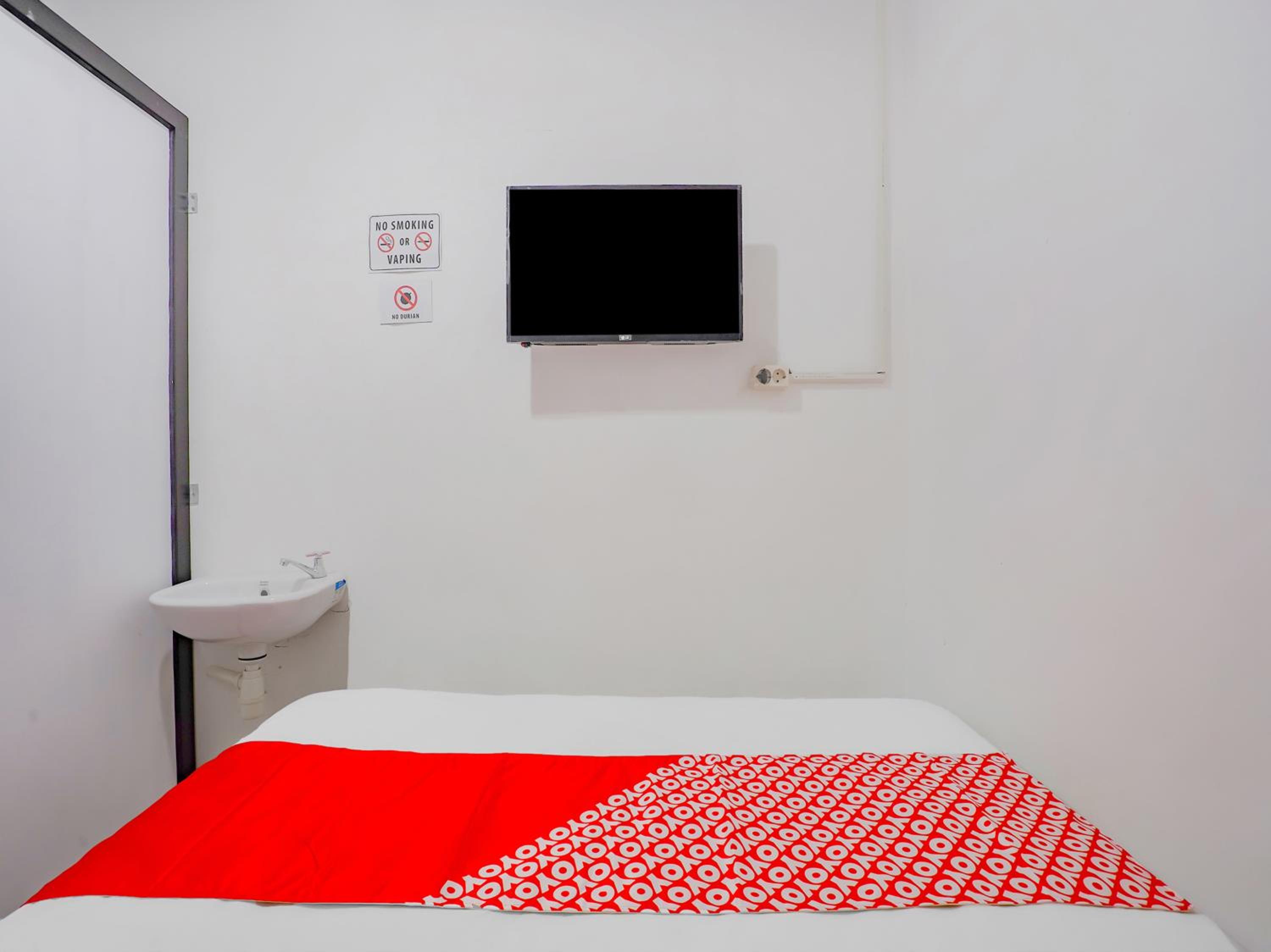Double Room - Photo 5