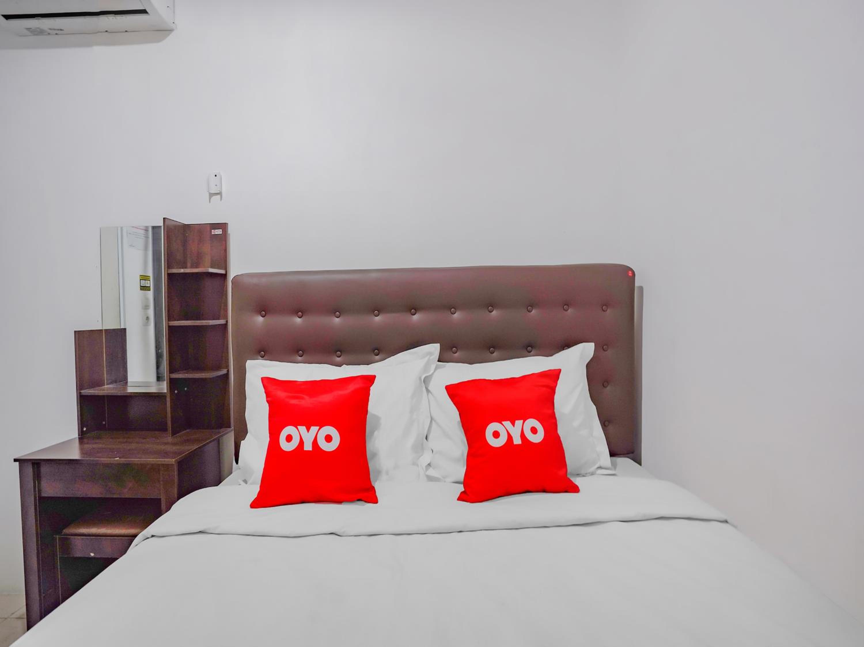 Double Room - Photo 10
