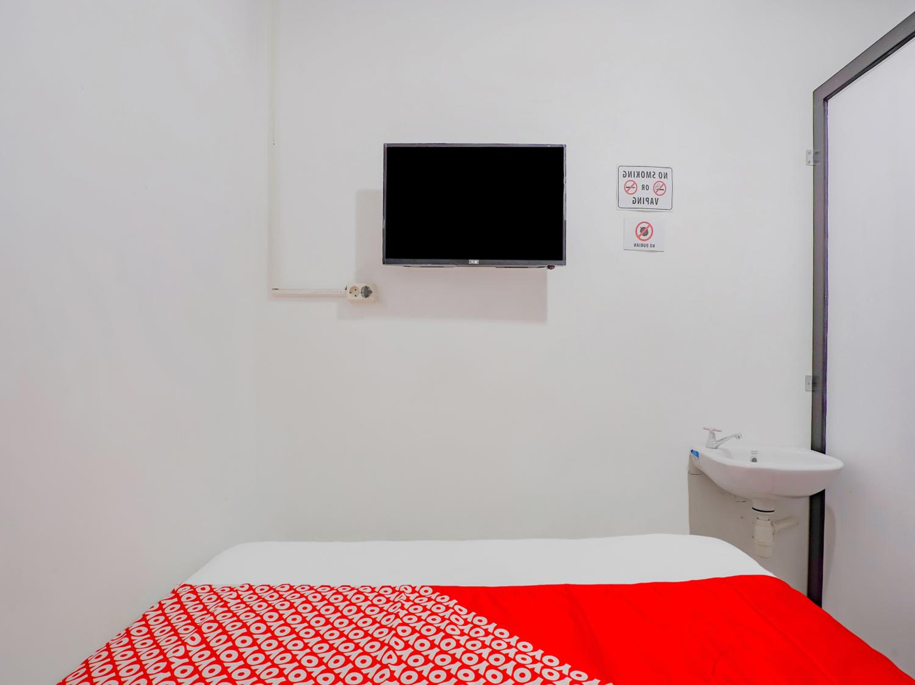 Double Room - Photo 7