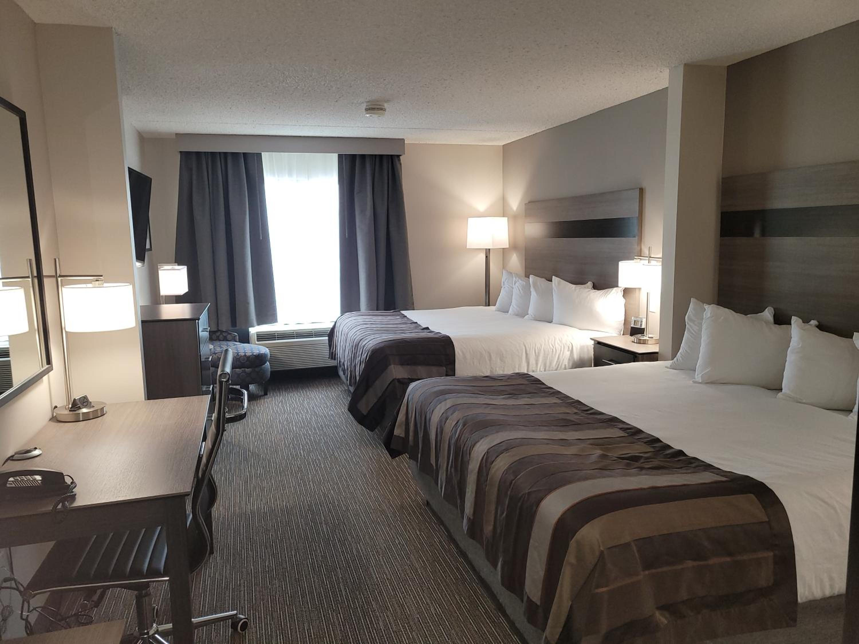 King Room with Two King Beds - Non-Smoking - Photo 1