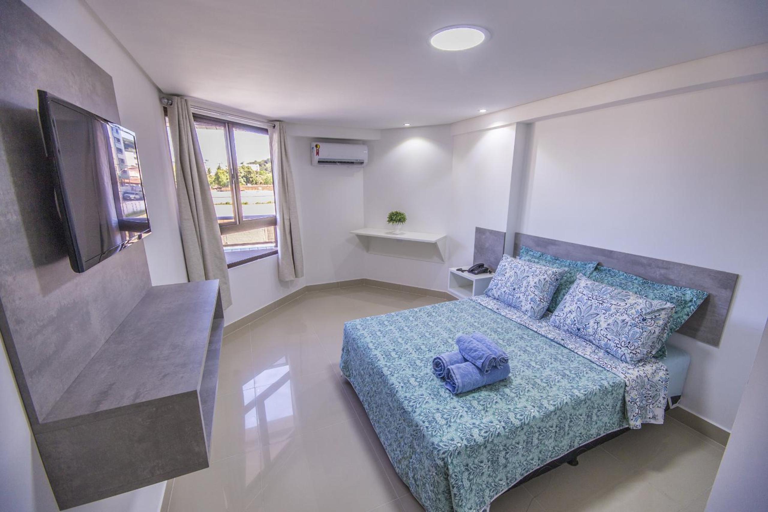 Apartment with Balcony photo 2