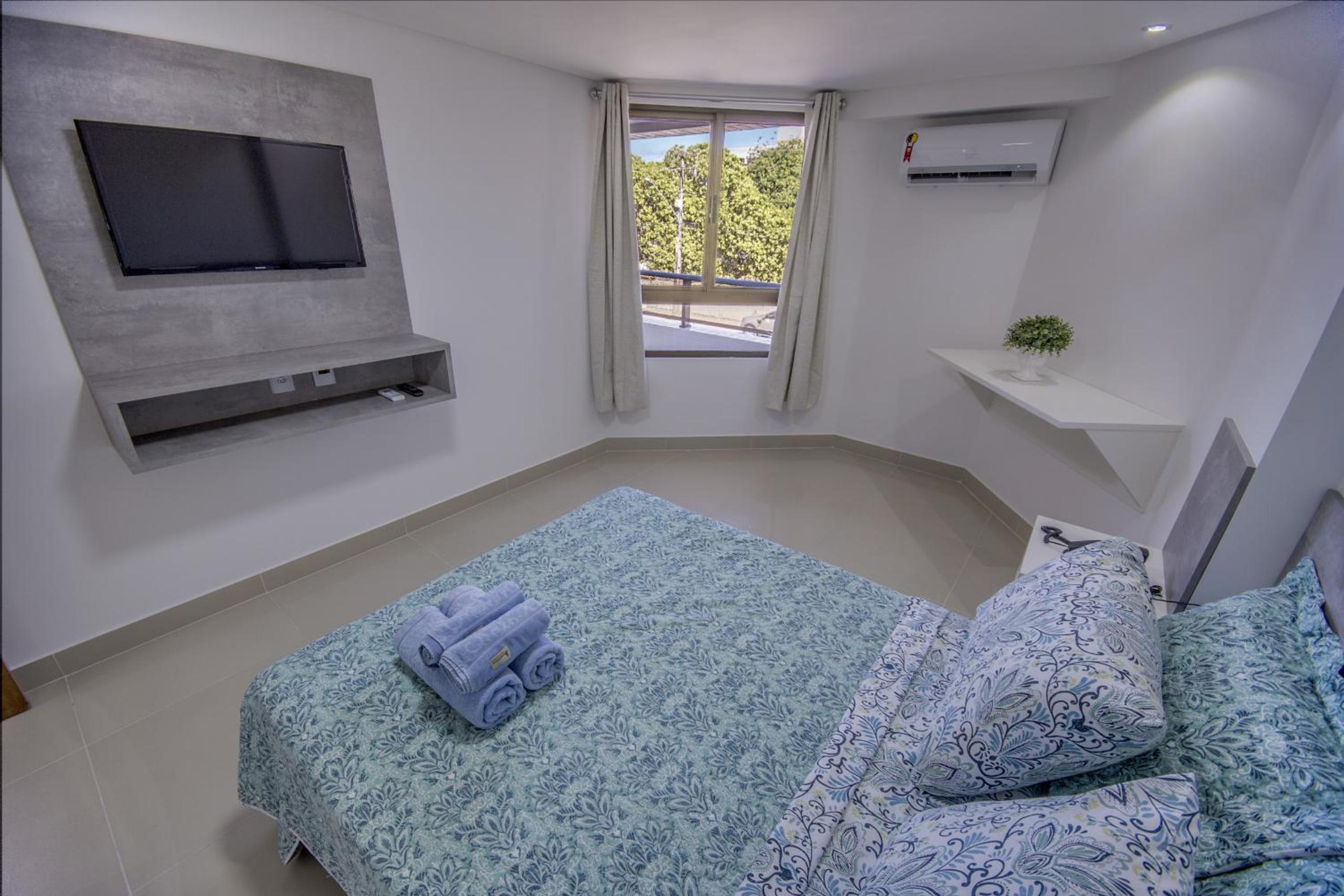 Apartment with Balcony photo 3