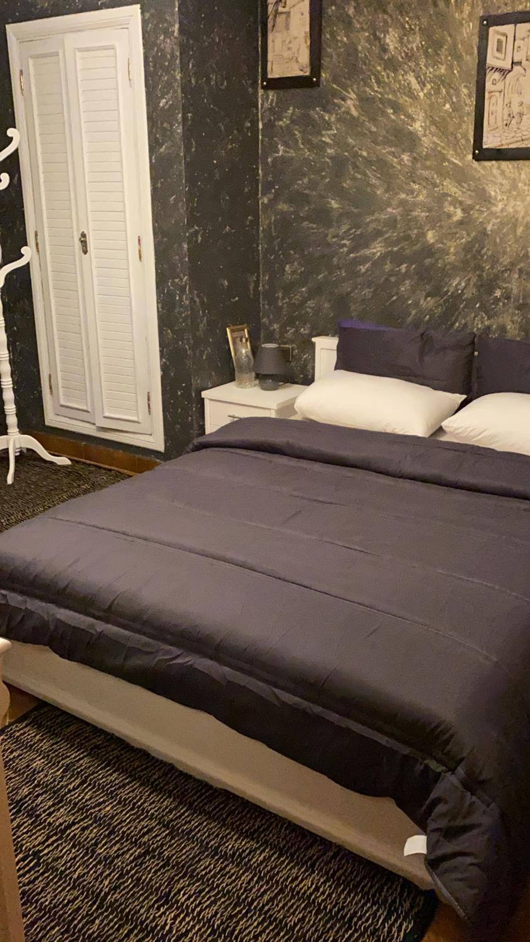 One-Bedroom Apartment - Photo 6