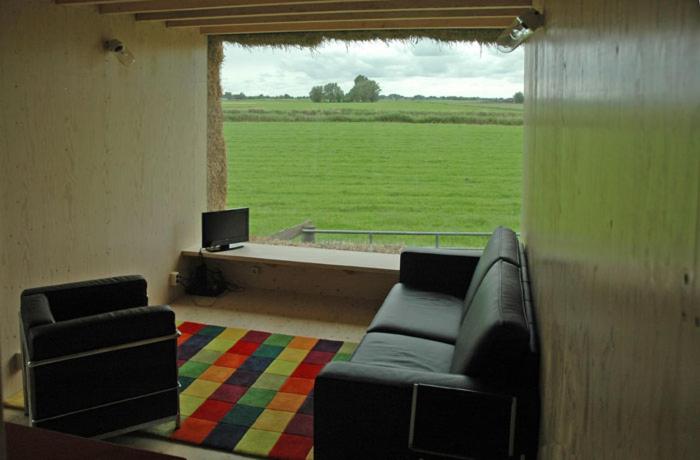 Family Room with Garden View photo 2