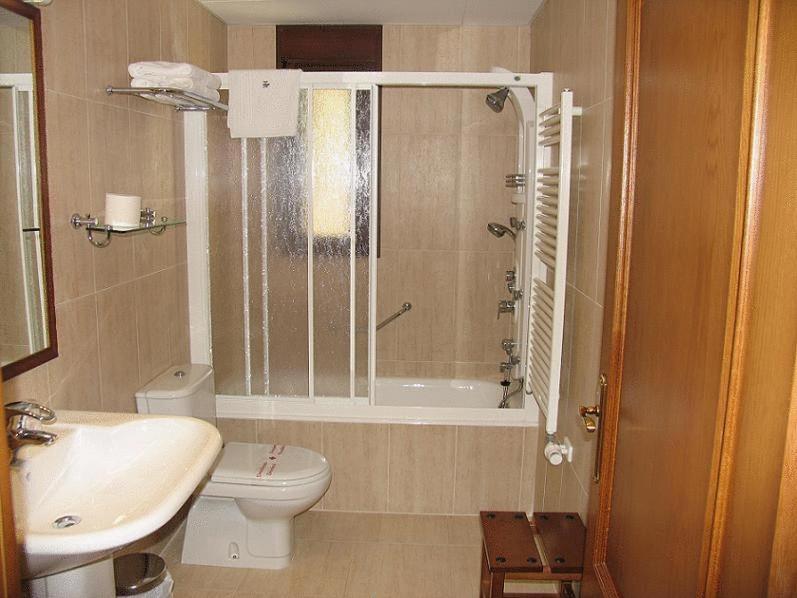 Double Or Twin Room photo 3