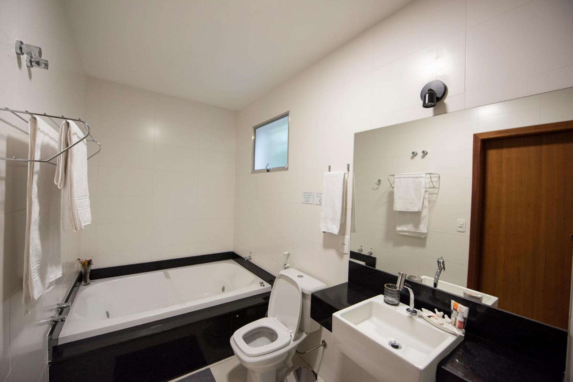 Deluxe Double Room with Bath photo 2