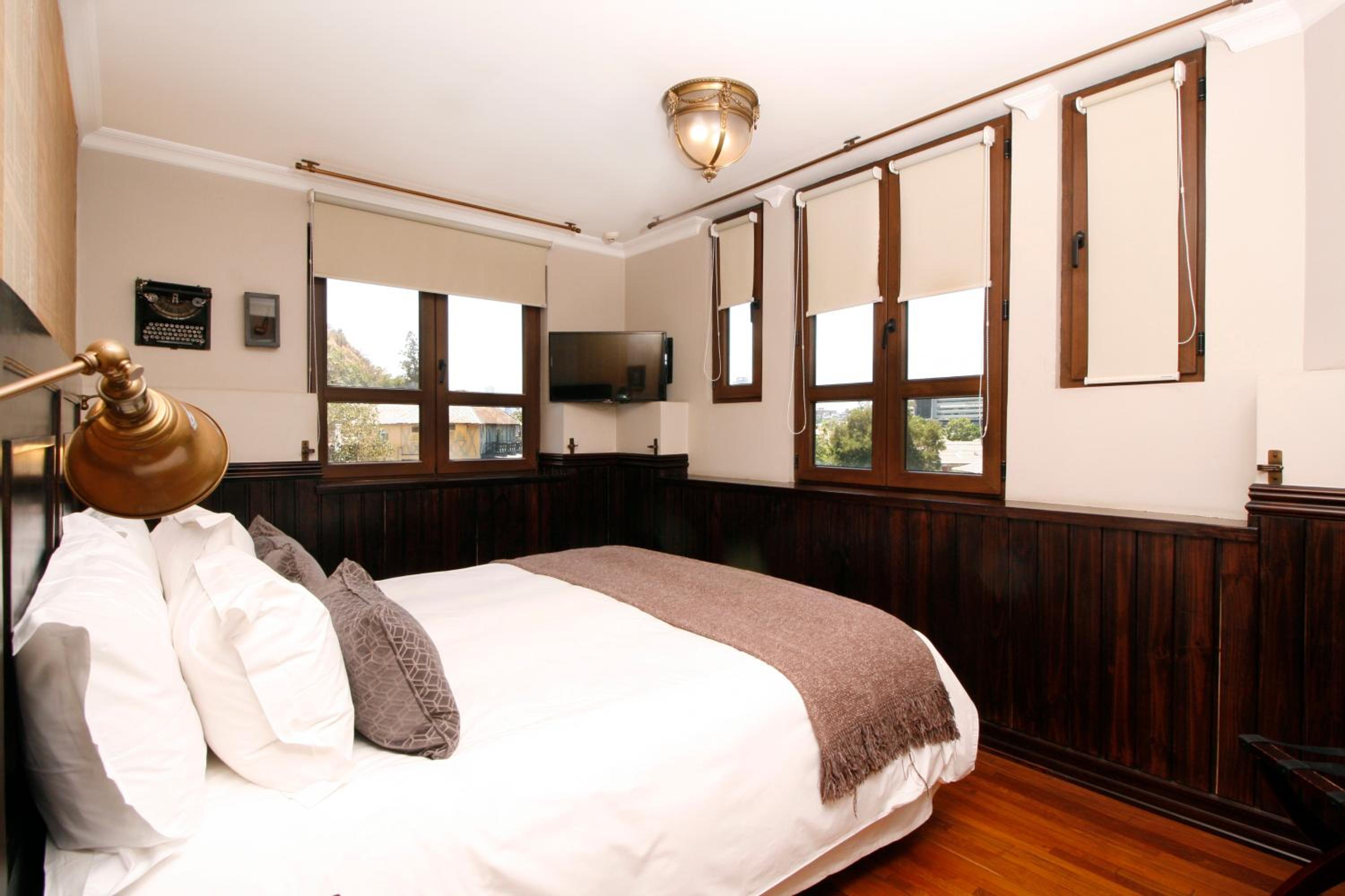 Standard Queen Room photo 2