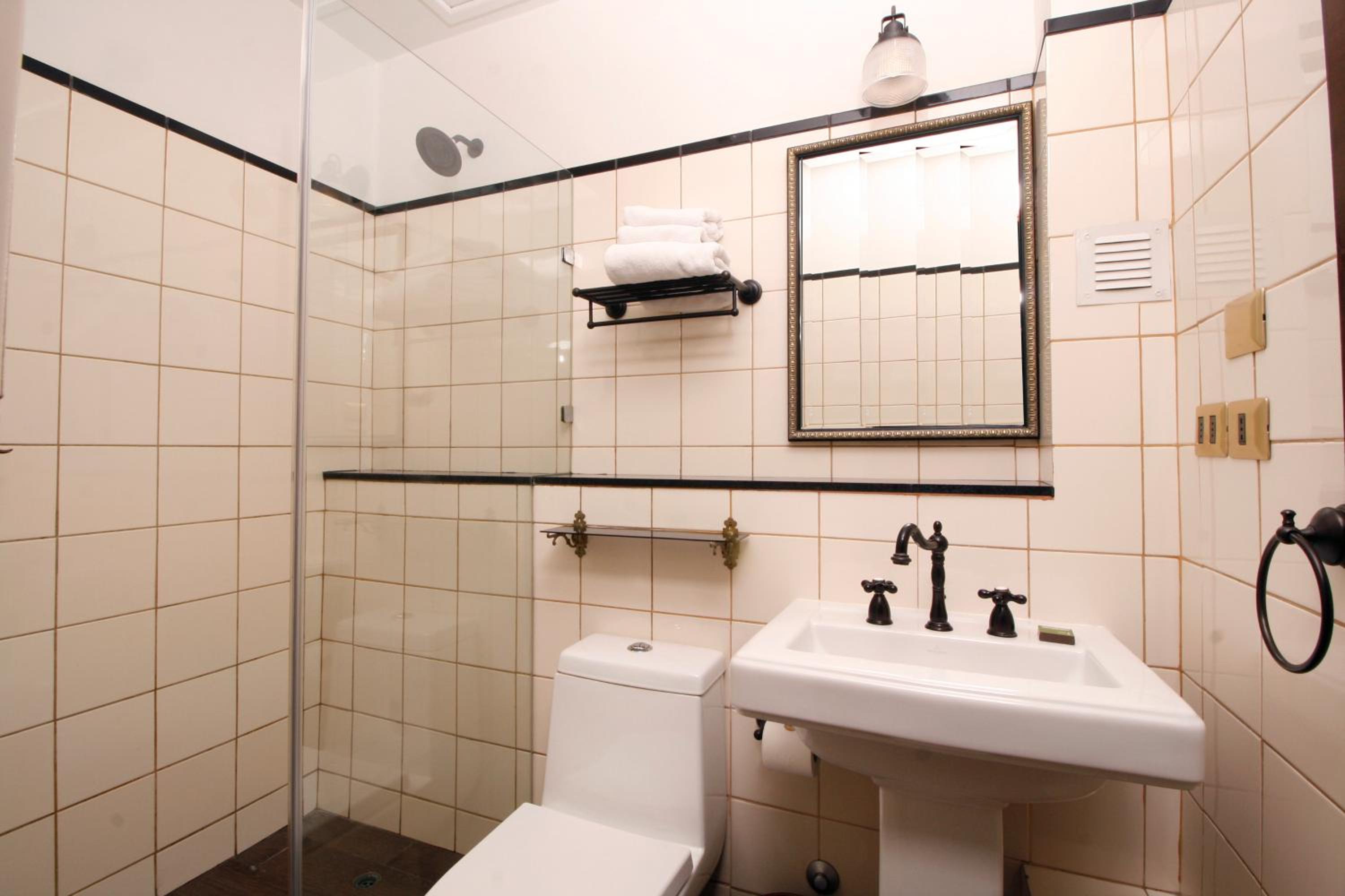Small Double Room photo 2