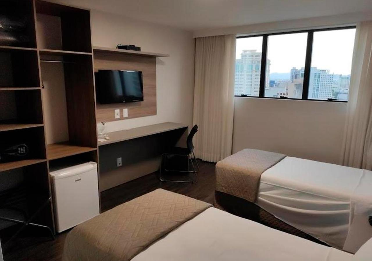 Twin Room - Photo 3