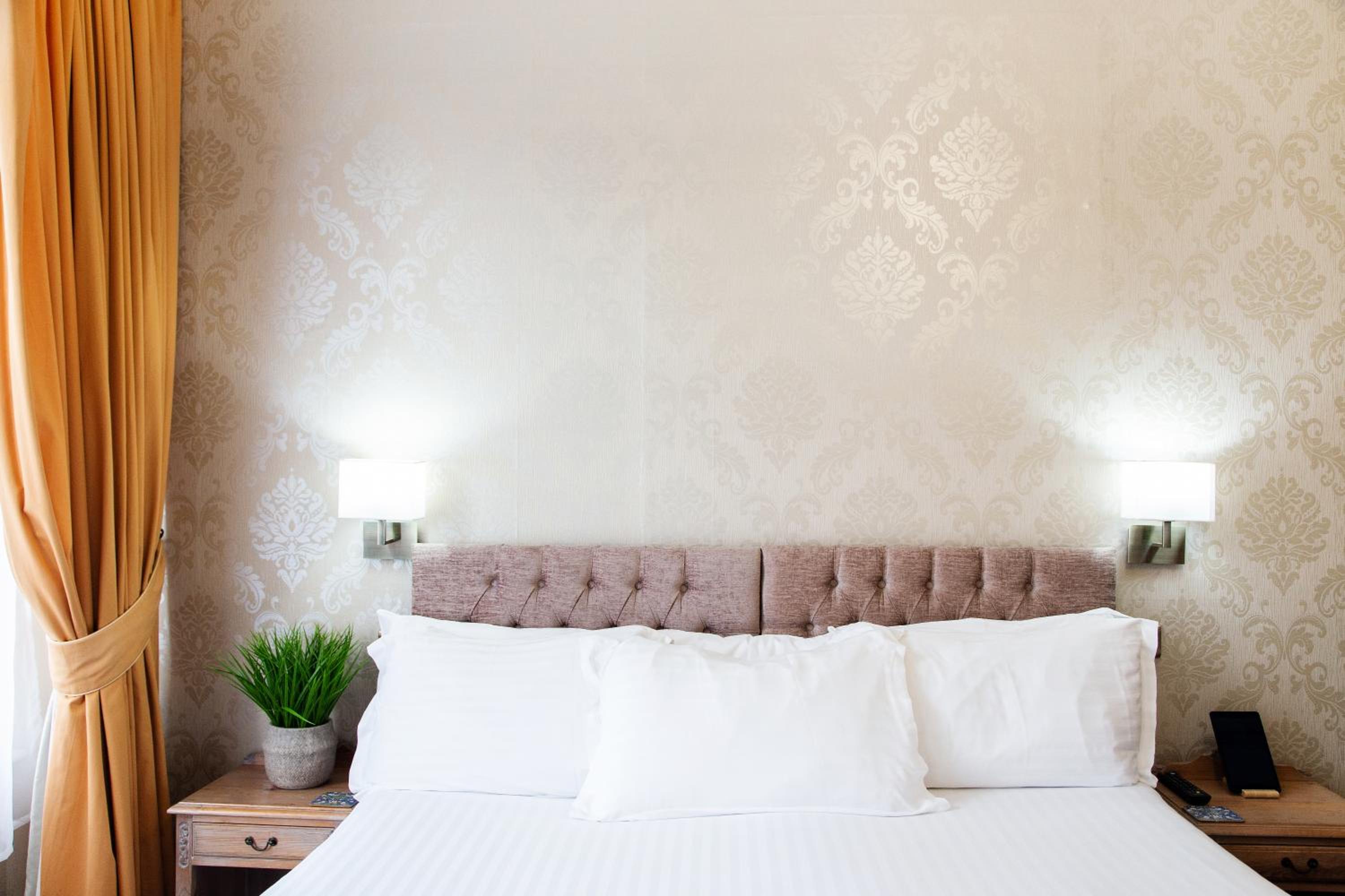 Superior King Room photo 2
