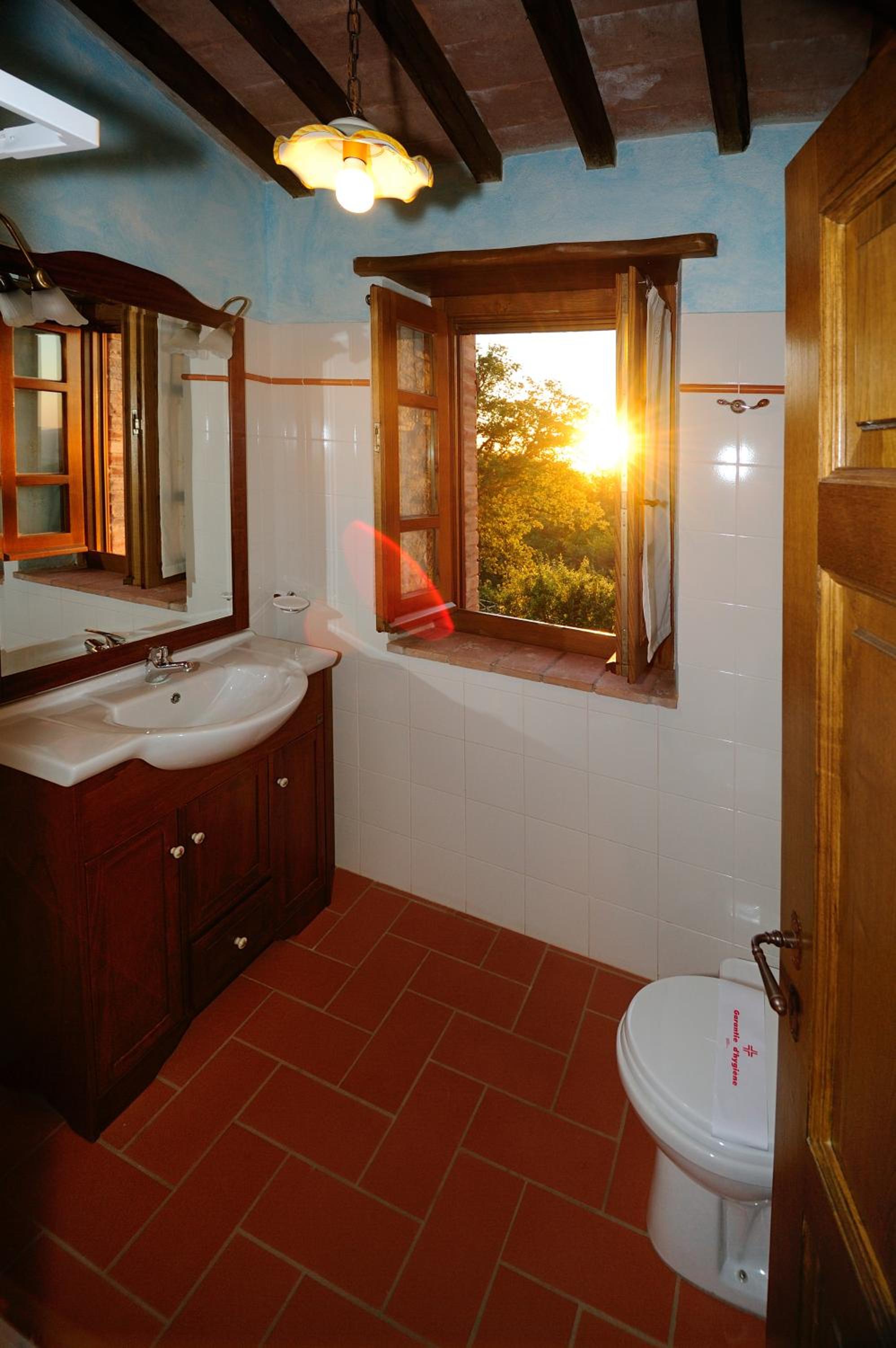 Double Room with Extra Bed photo 3