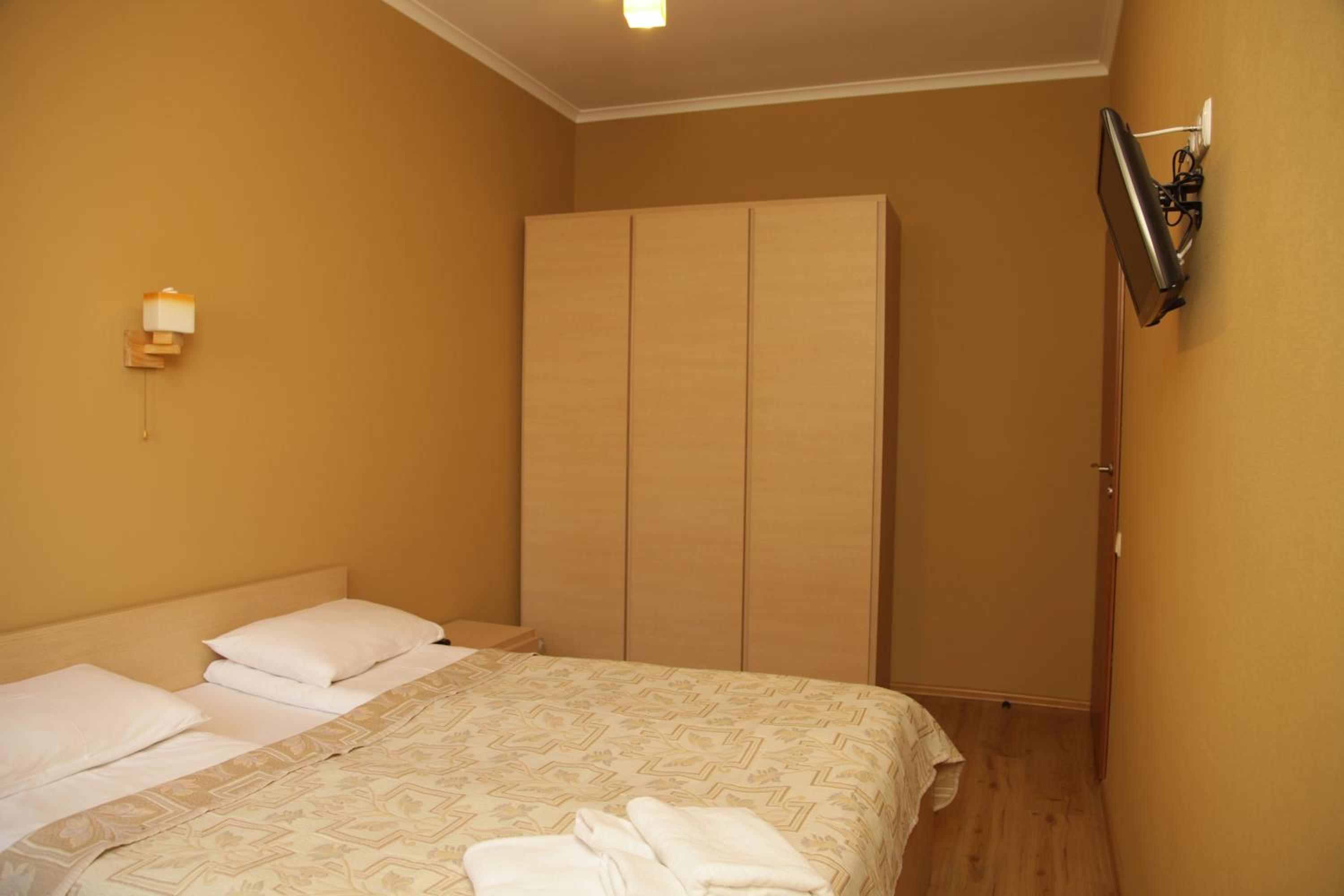 Apartment (4 Adults)