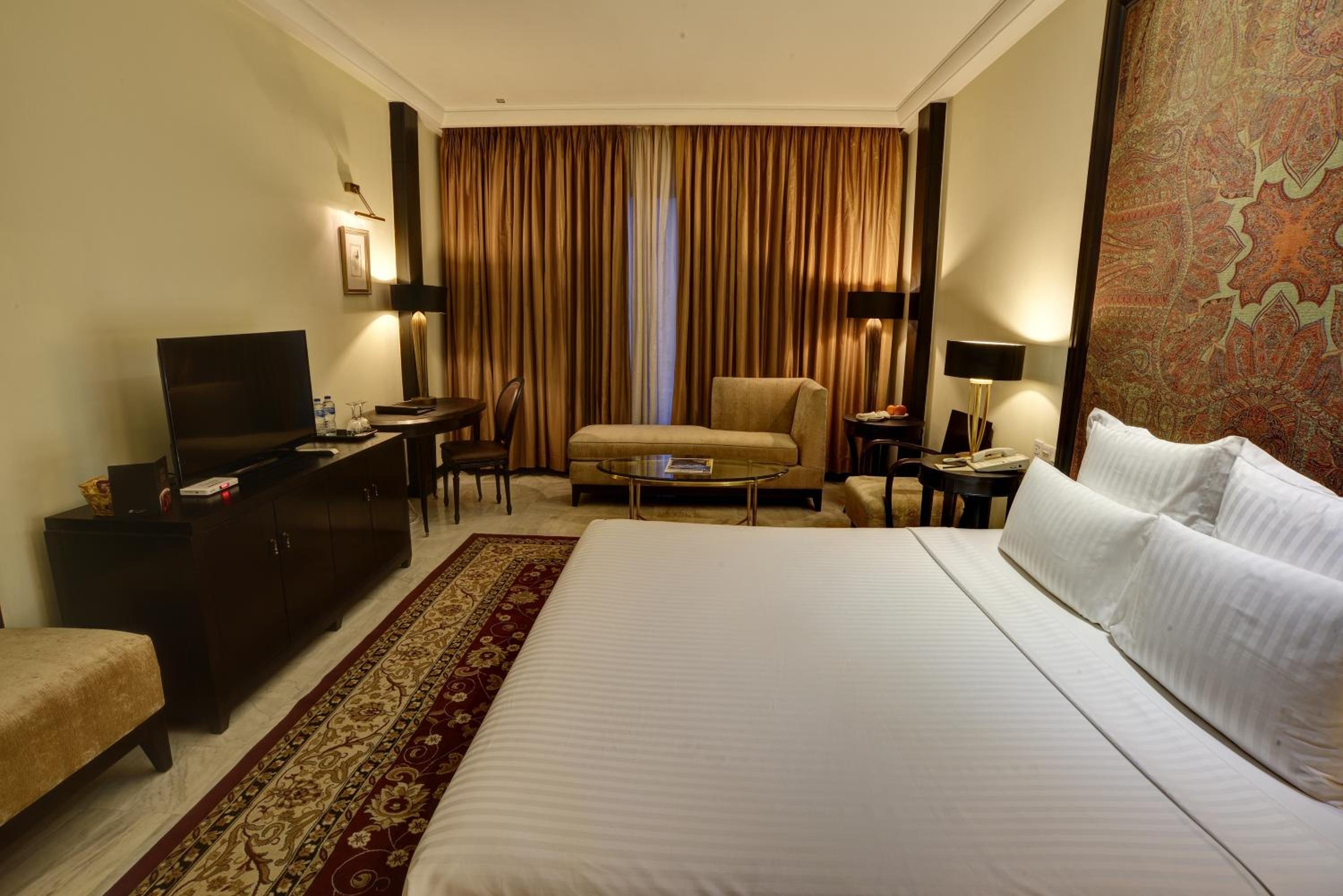 Executive King Room photo 3