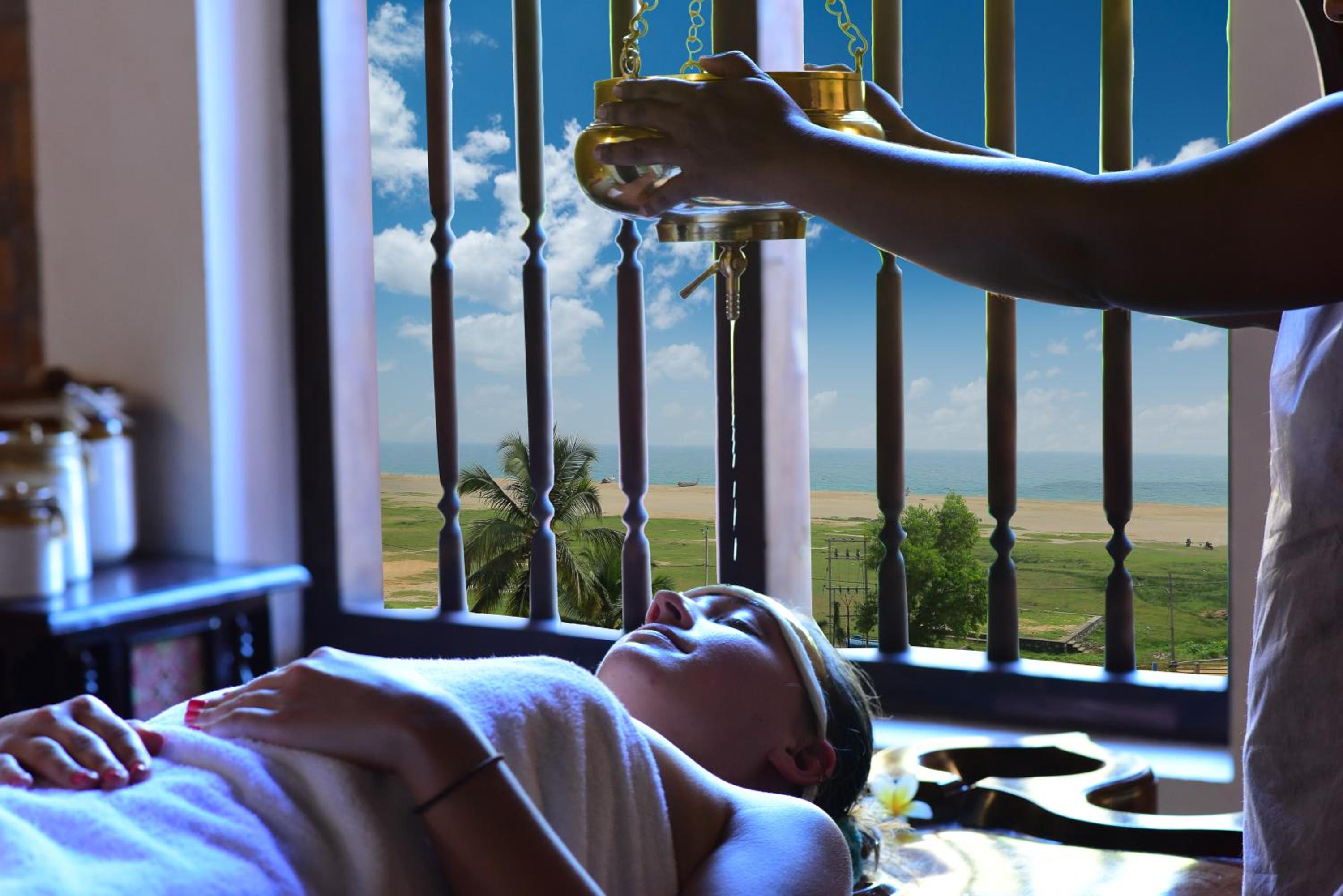 Ayurveda Panchkarma /Rejuvenation package - Hill View Palace Deluxe Room photo 3