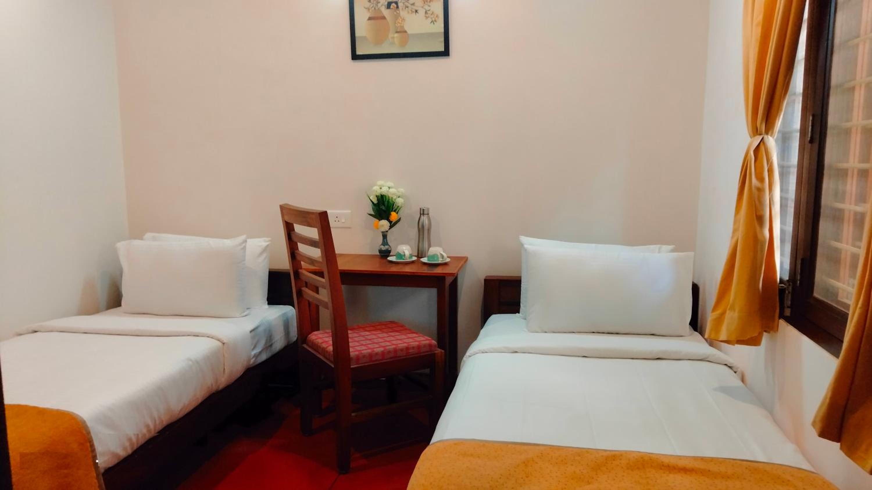 Double or Twin Room - Photo 2