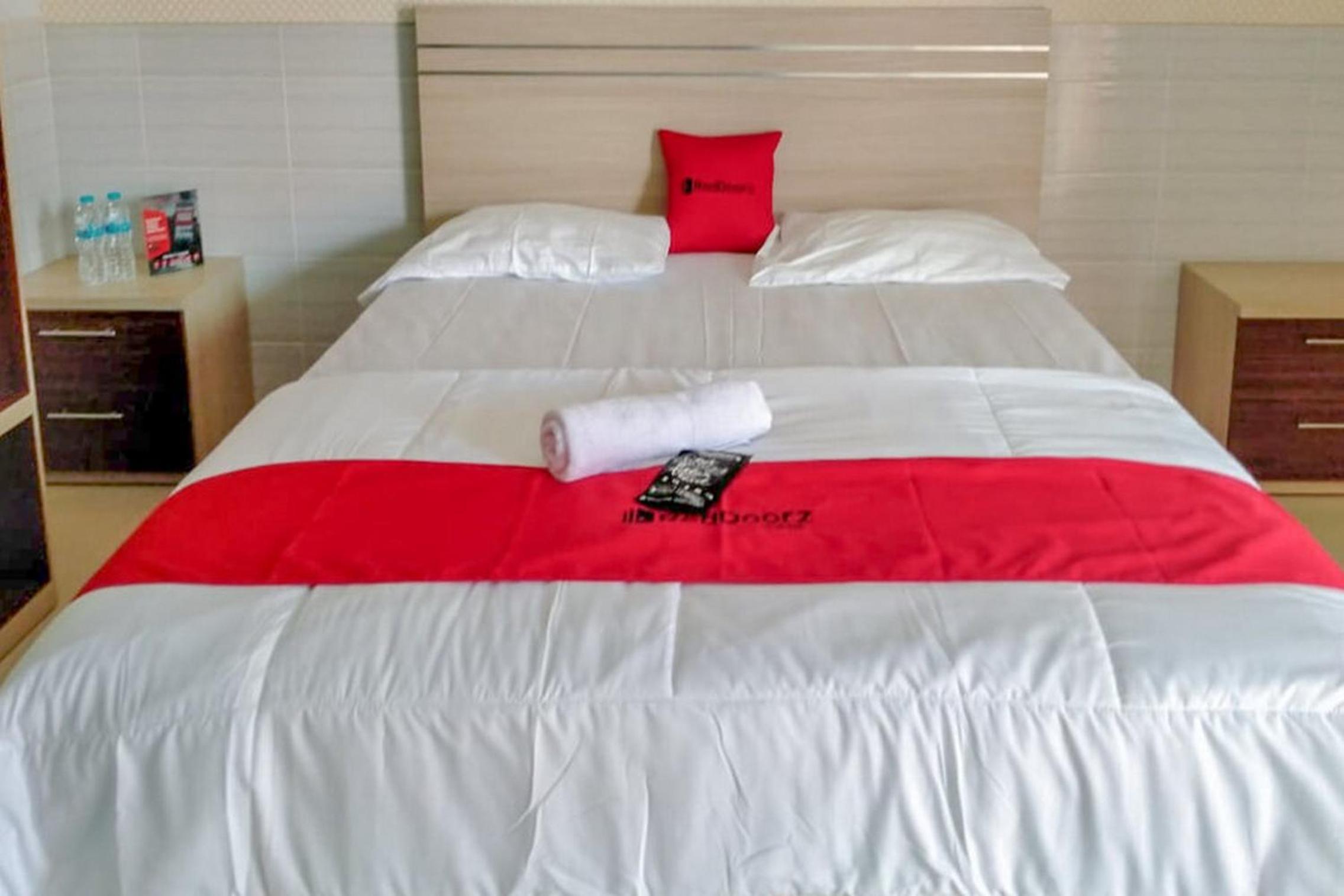Standard Double Room - Photo 7