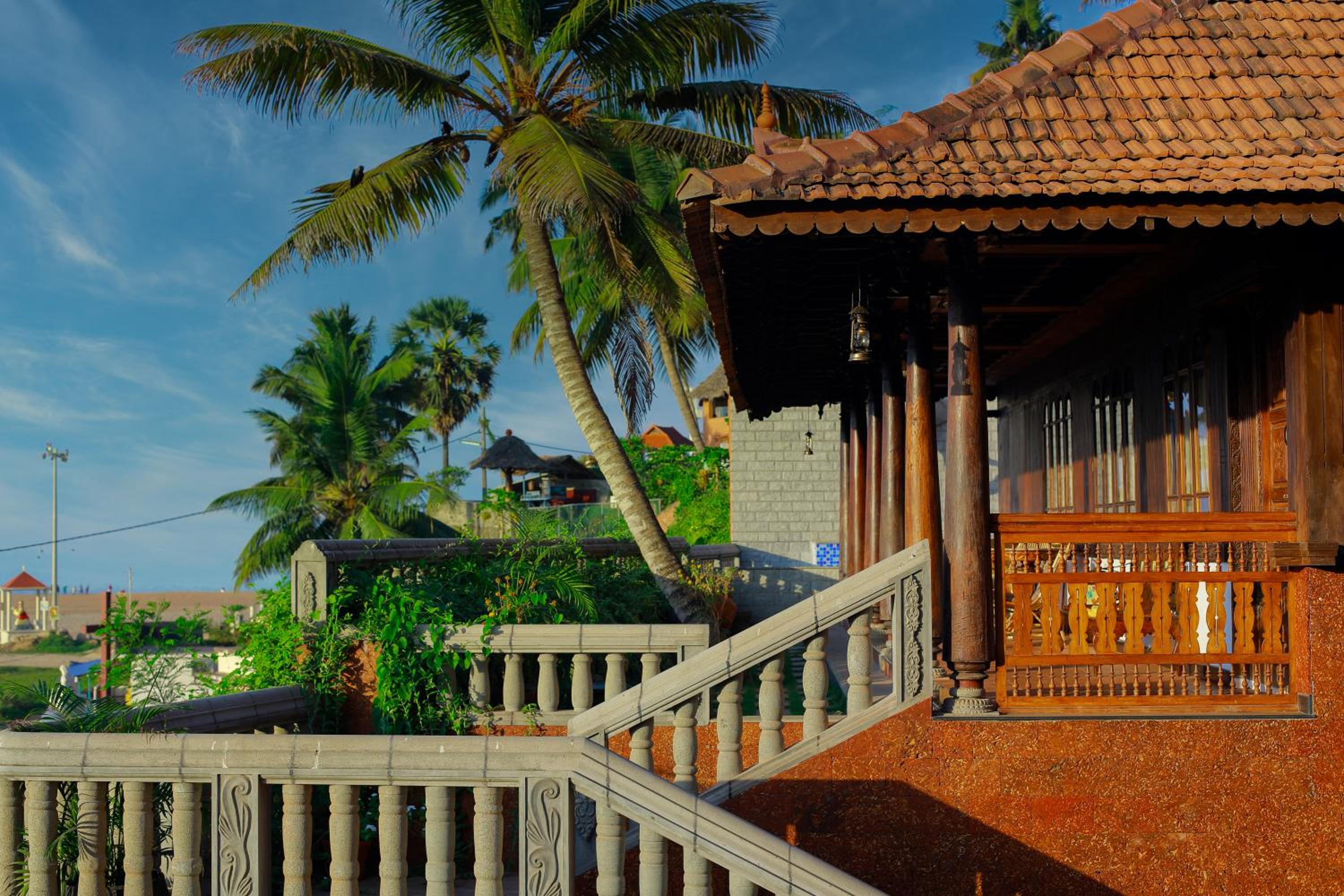 Dhanwanthari Heritage Sea View Pool Villa with Treatment Room
