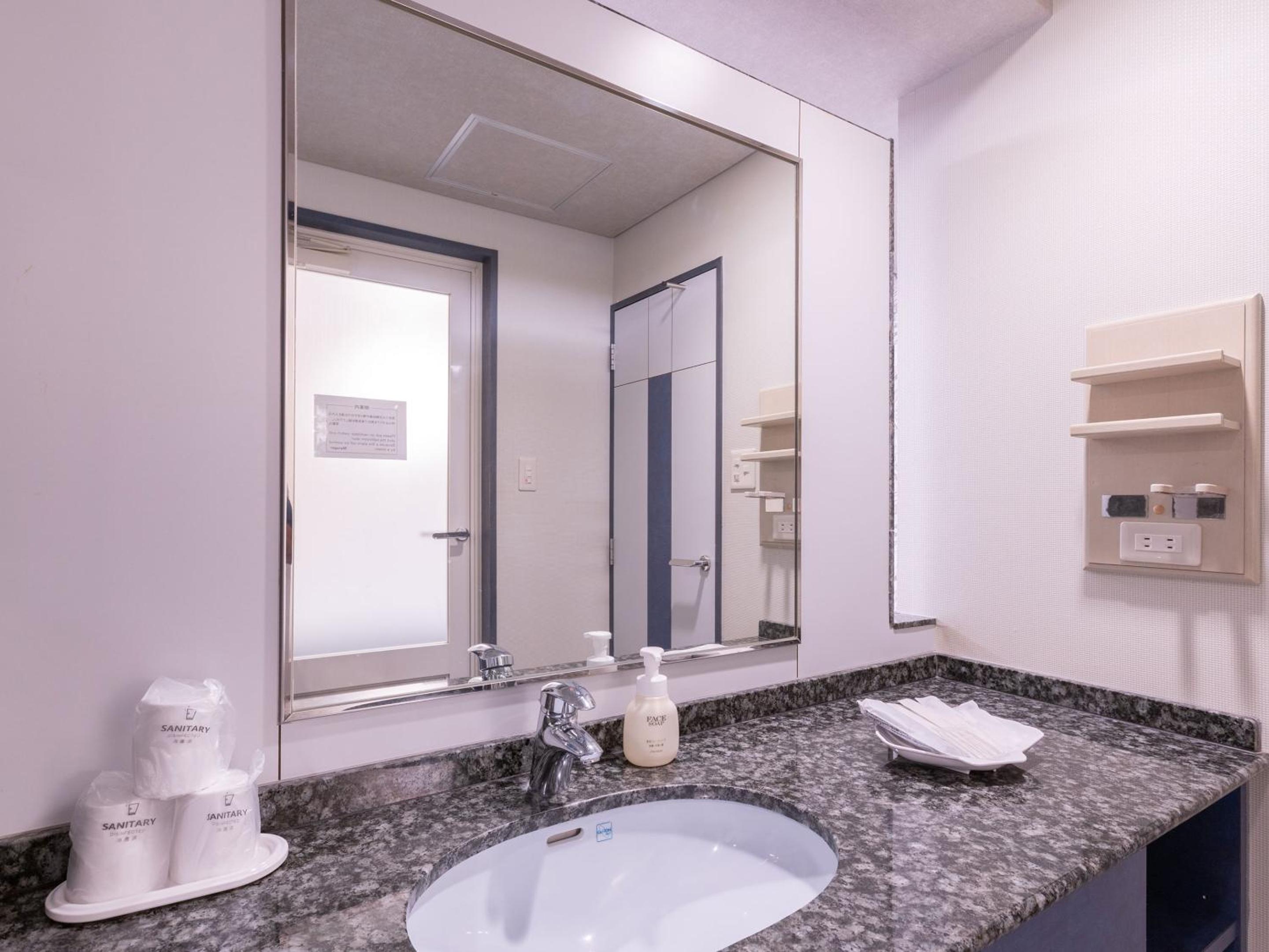 Deluxe Double Room-Non-Smoking photo 2