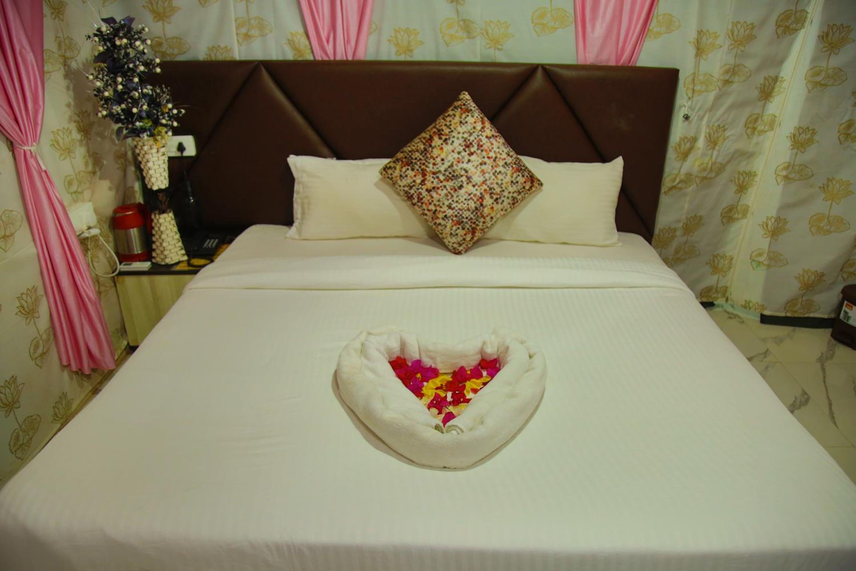 Double Room with Garden View - Photo 4