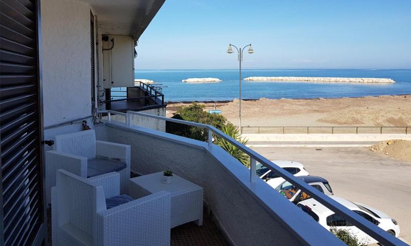 King Room with Sea View photo 2
