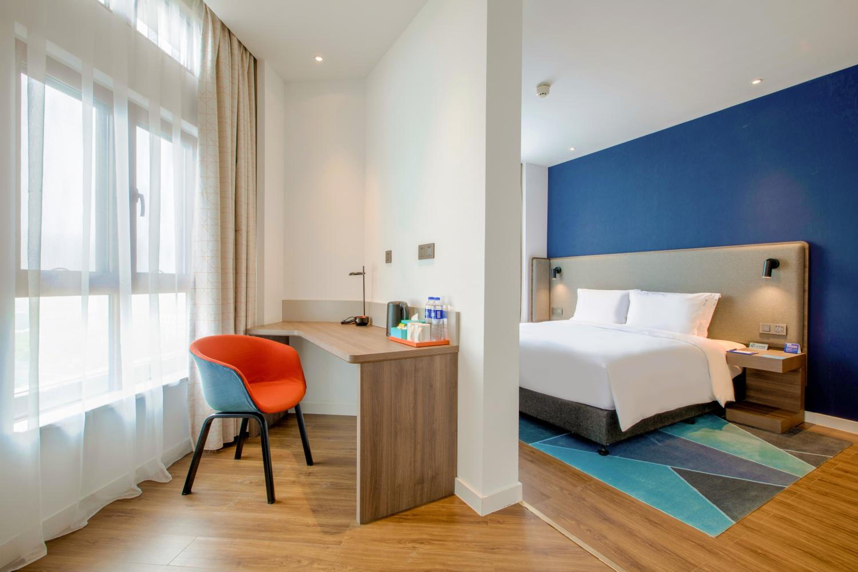King Suite - Photo 1